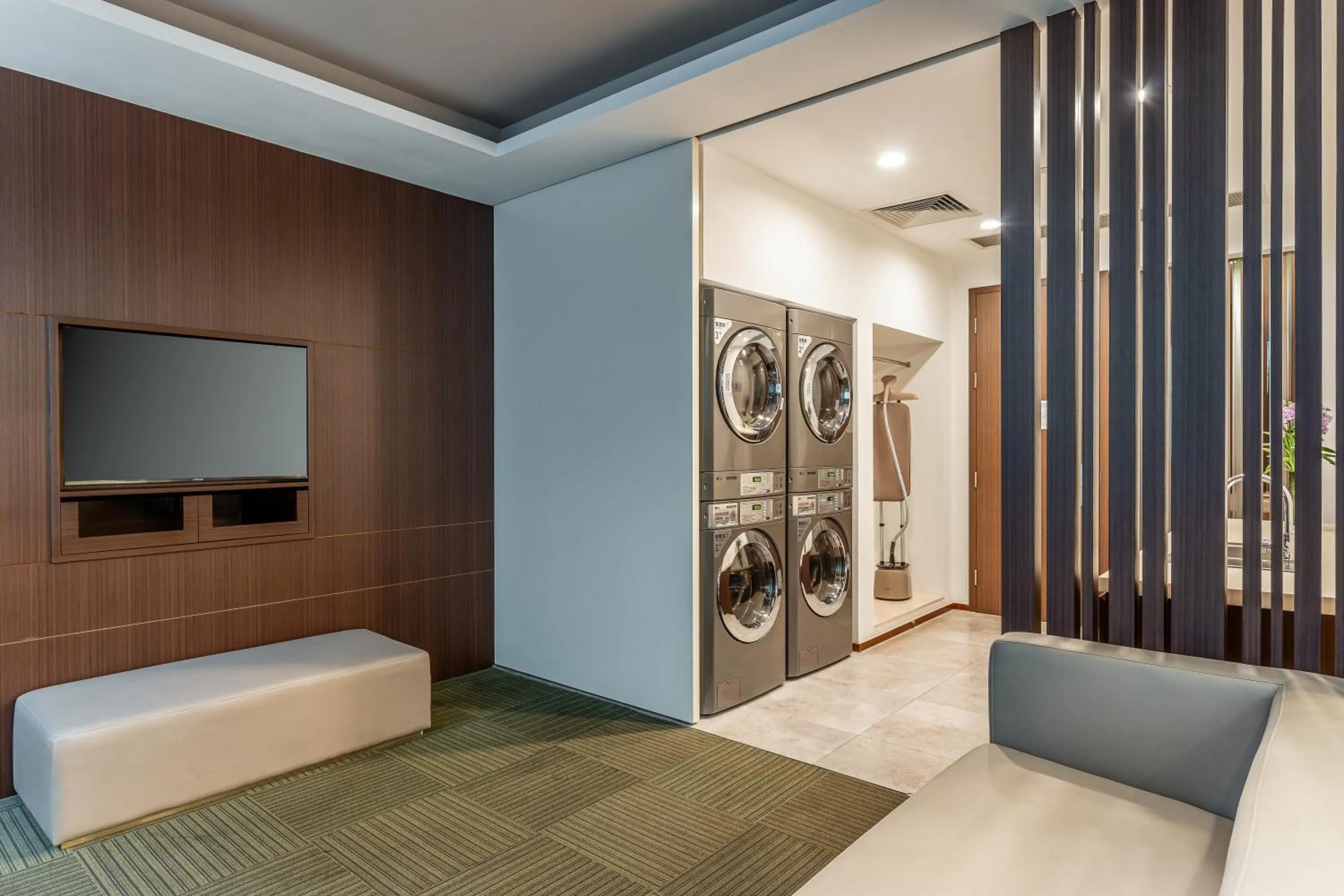 laundry in Holiday Inn Express Shanghai Jinsha by IHG