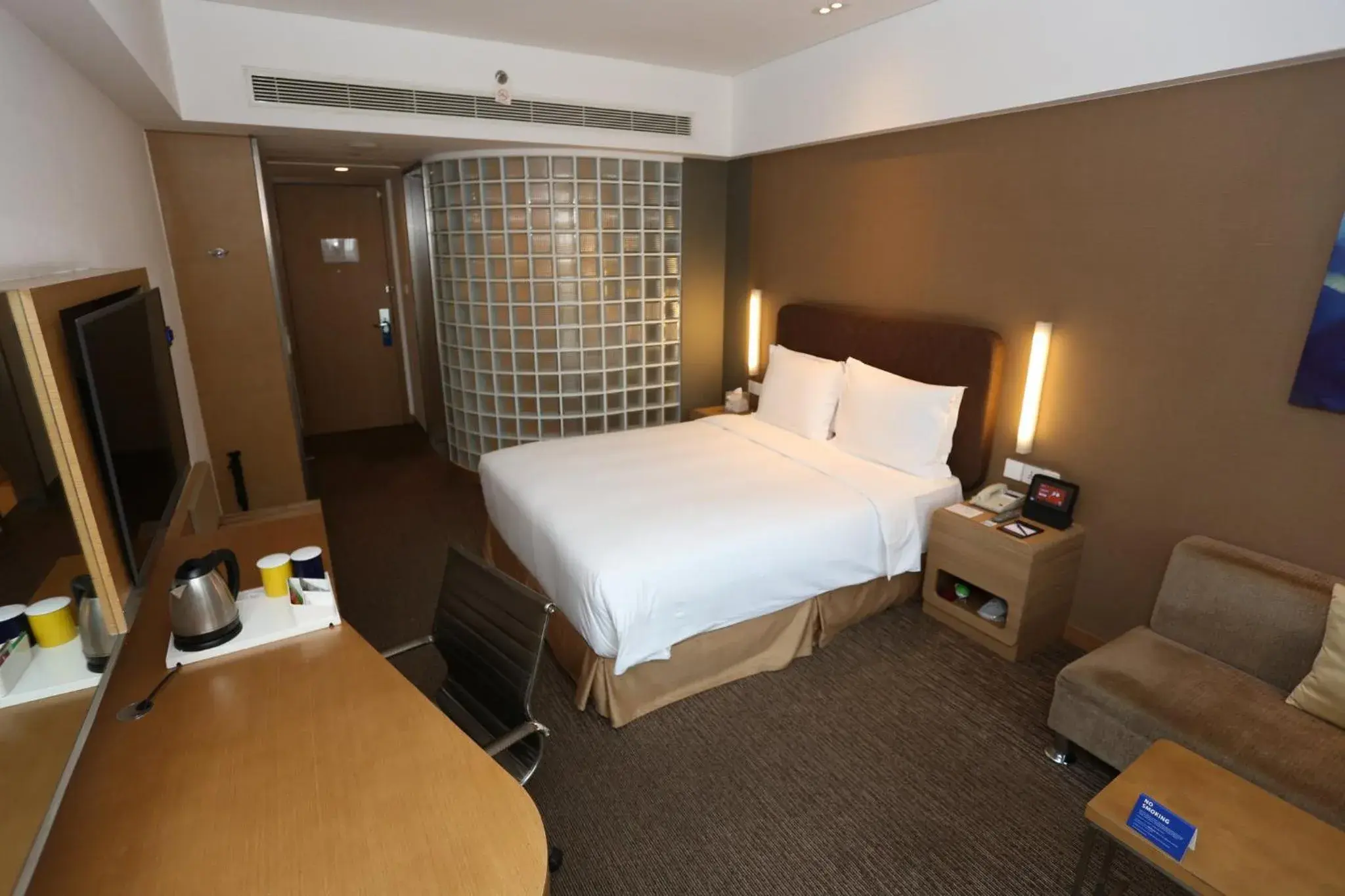Specialty Room in Holiday Inn Express Shanghai Jinsha, an IHG Hotel Specialty Room in Holiday Inn Express Shanghai Jinsha, an IHG Hotel