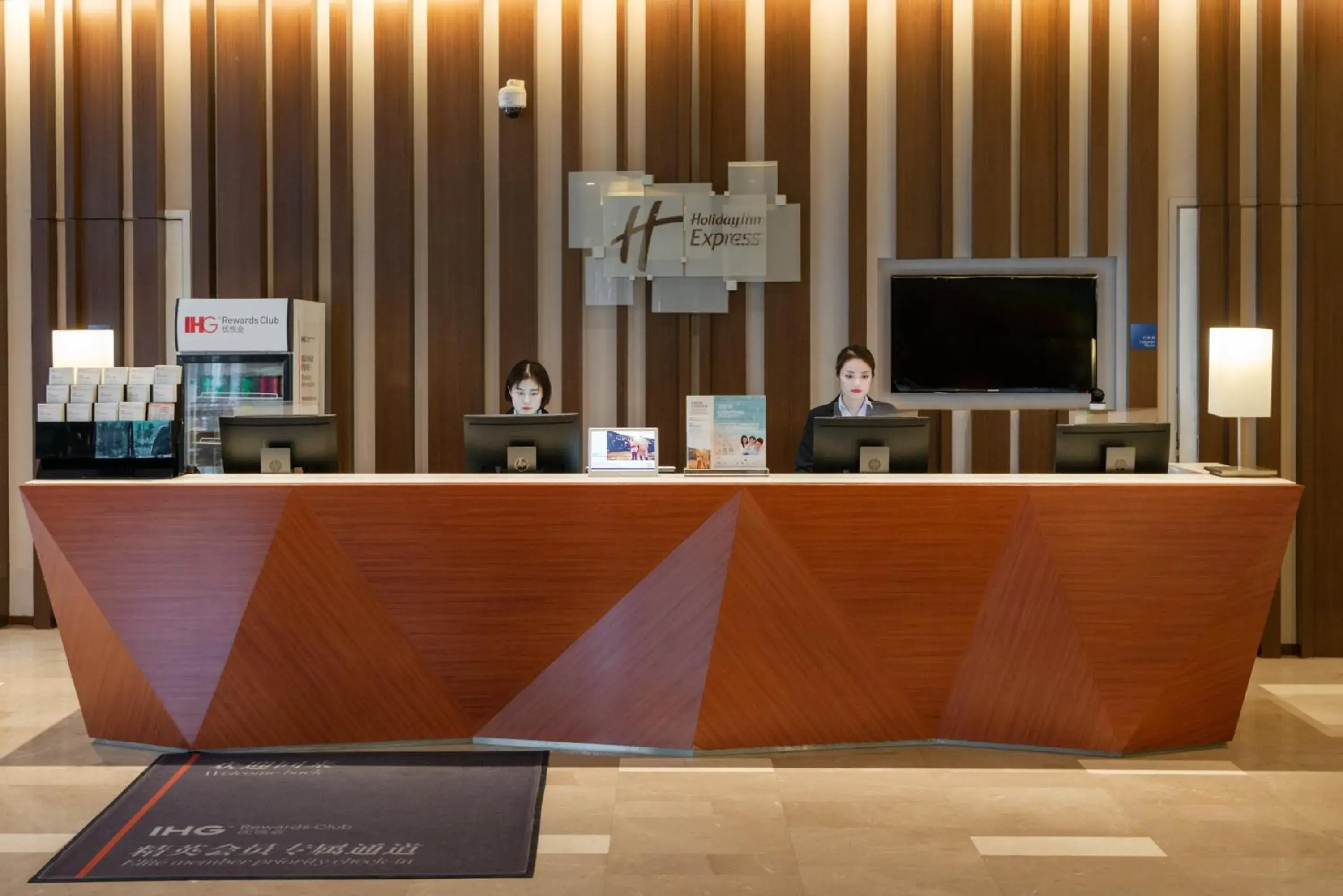 Property building in Holiday Inn Express Shanghai Jinsha by IHG Property building in Holiday Inn Express Shanghai Jinsha by IHG