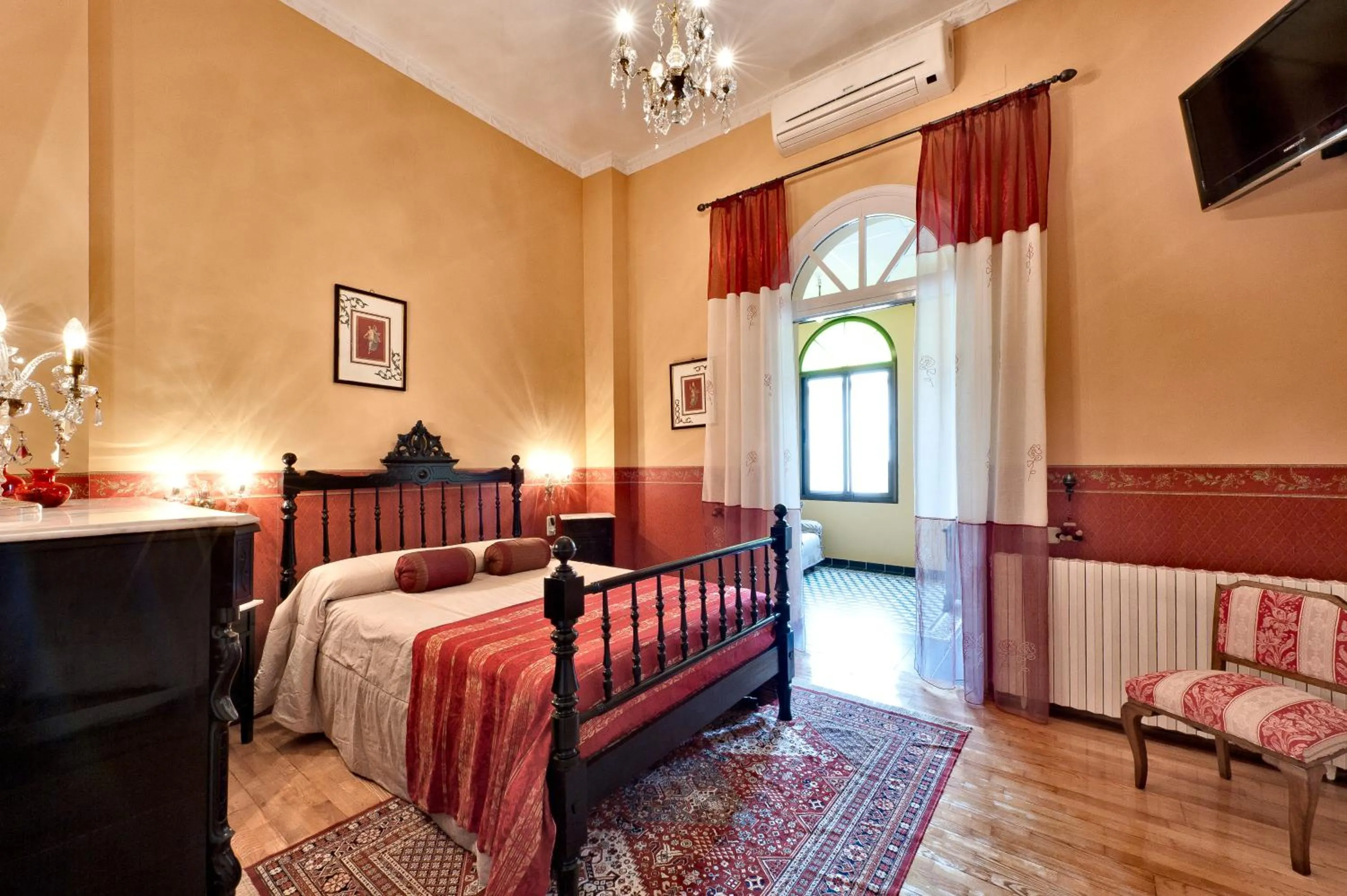 Double Room in Hotel Casa Ceremines