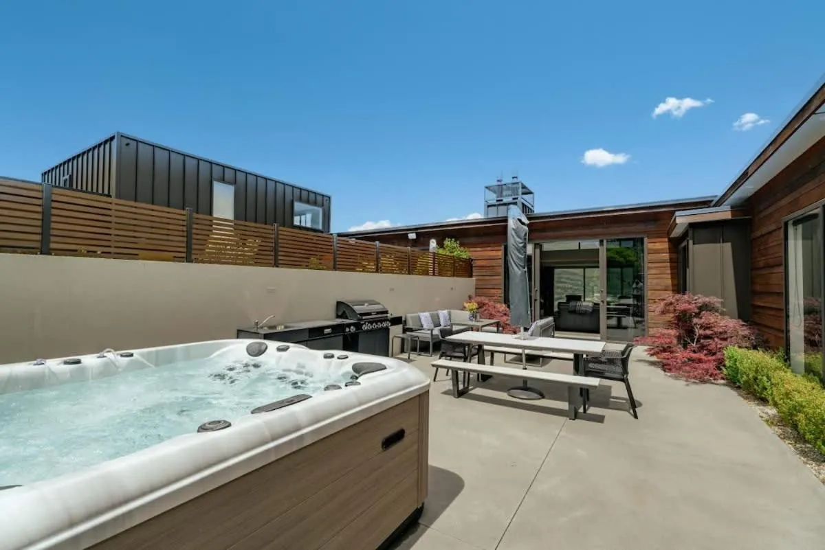 Ultimate Views Luxury