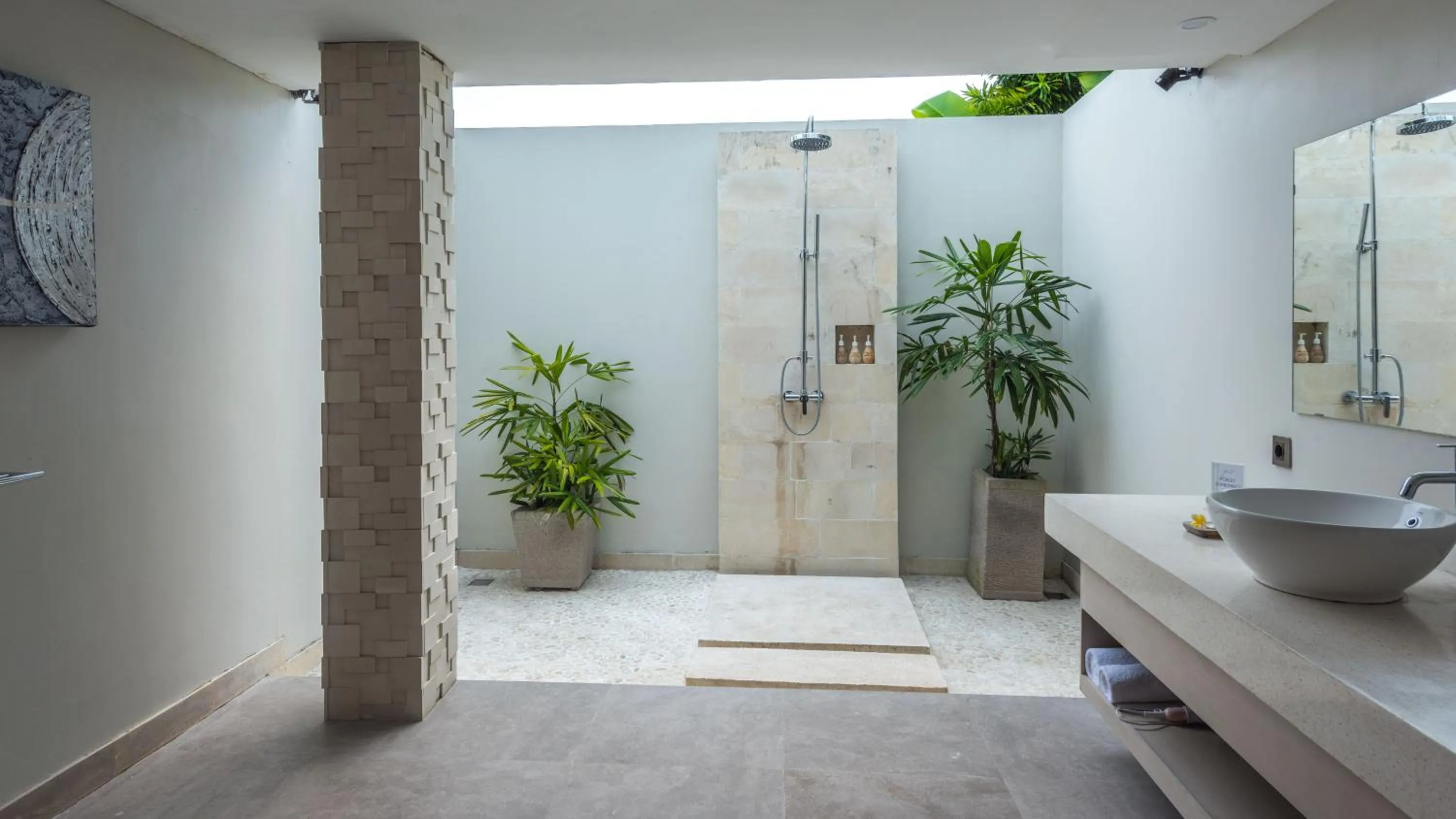 Shower in Living Asia Resort and Spa