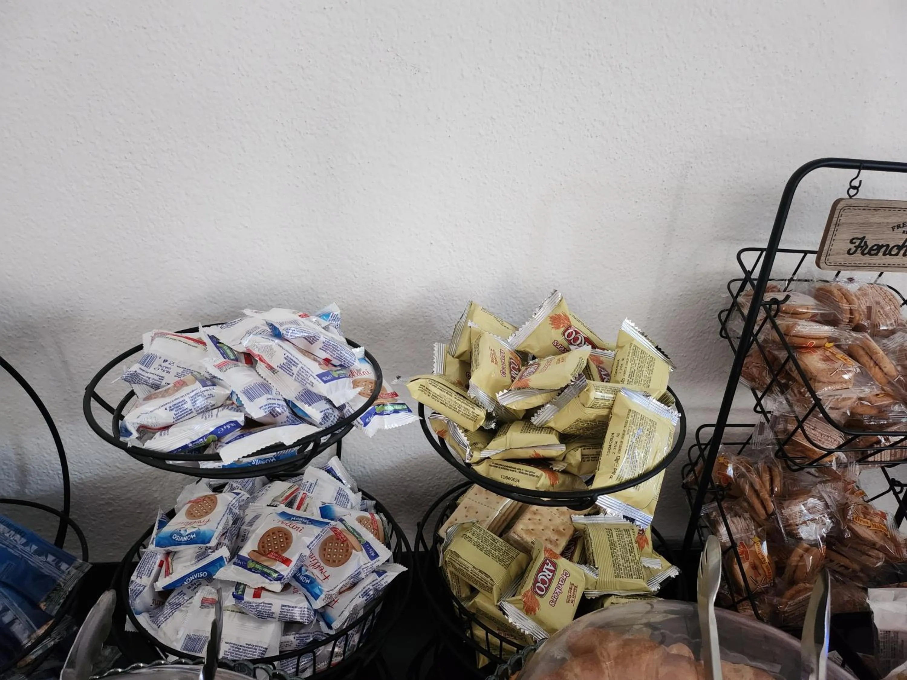 Buffet breakfast in Hotel Nord Est