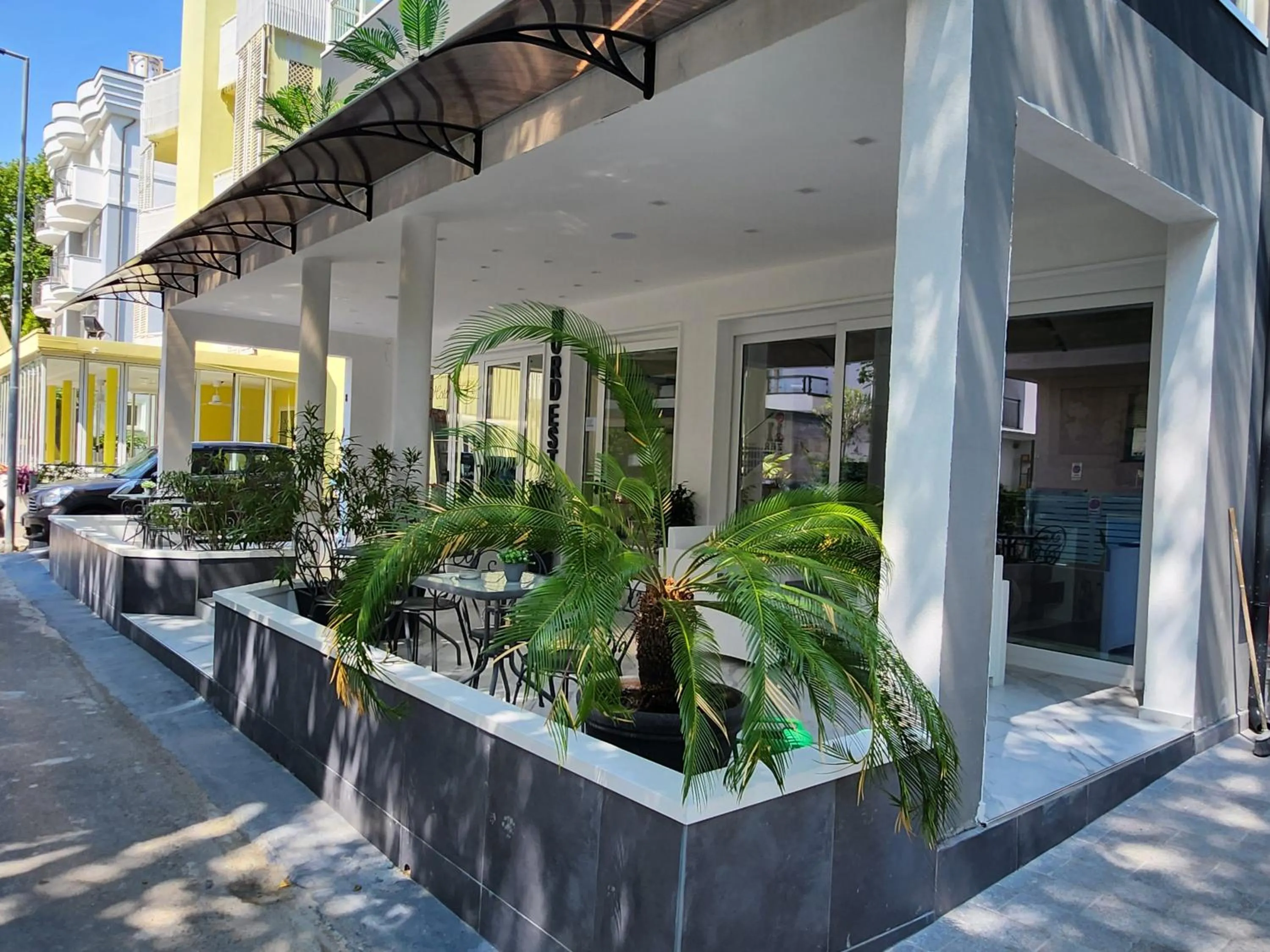 Property building in Hotel Nord Est