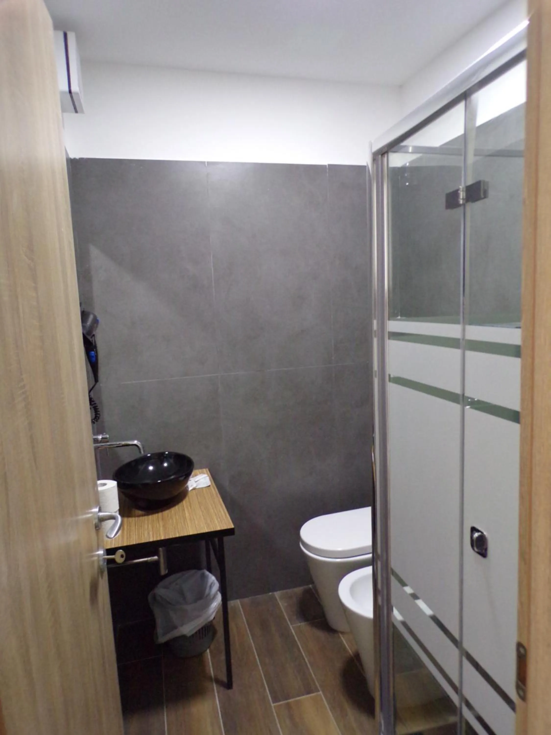 Bathroom in Hotel Nord Est