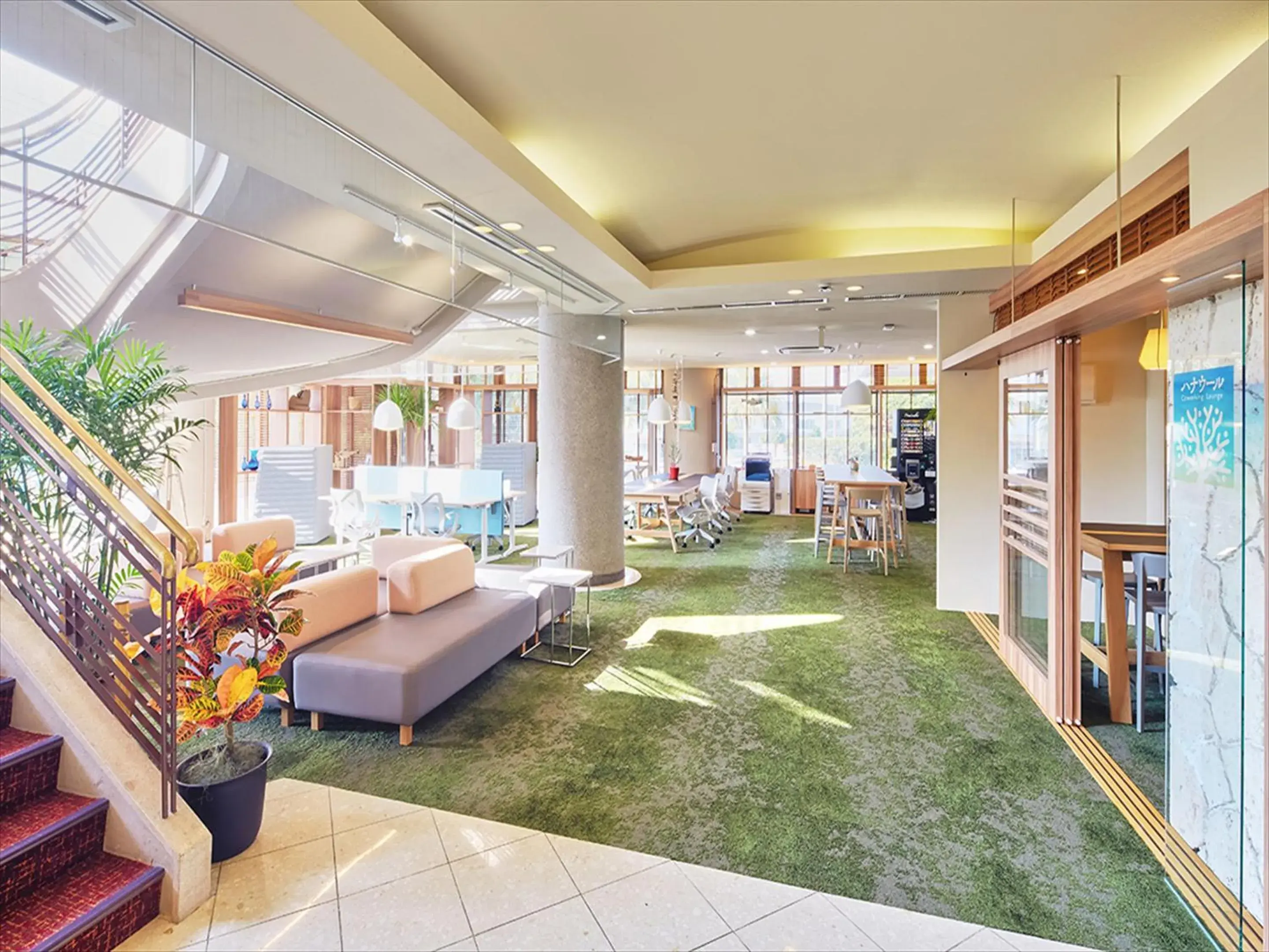 Business facilities, Bed in Hotel Yugaf Inn Okinawa Business facilities, Bed in Hotel Yugaf Inn Okinawa