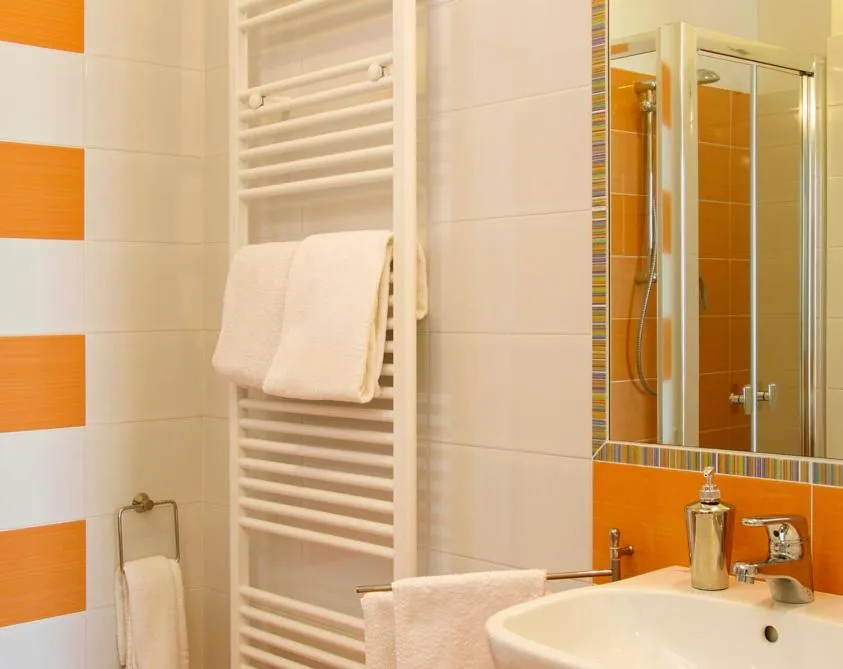 Bathroom in Hotel La Maestra