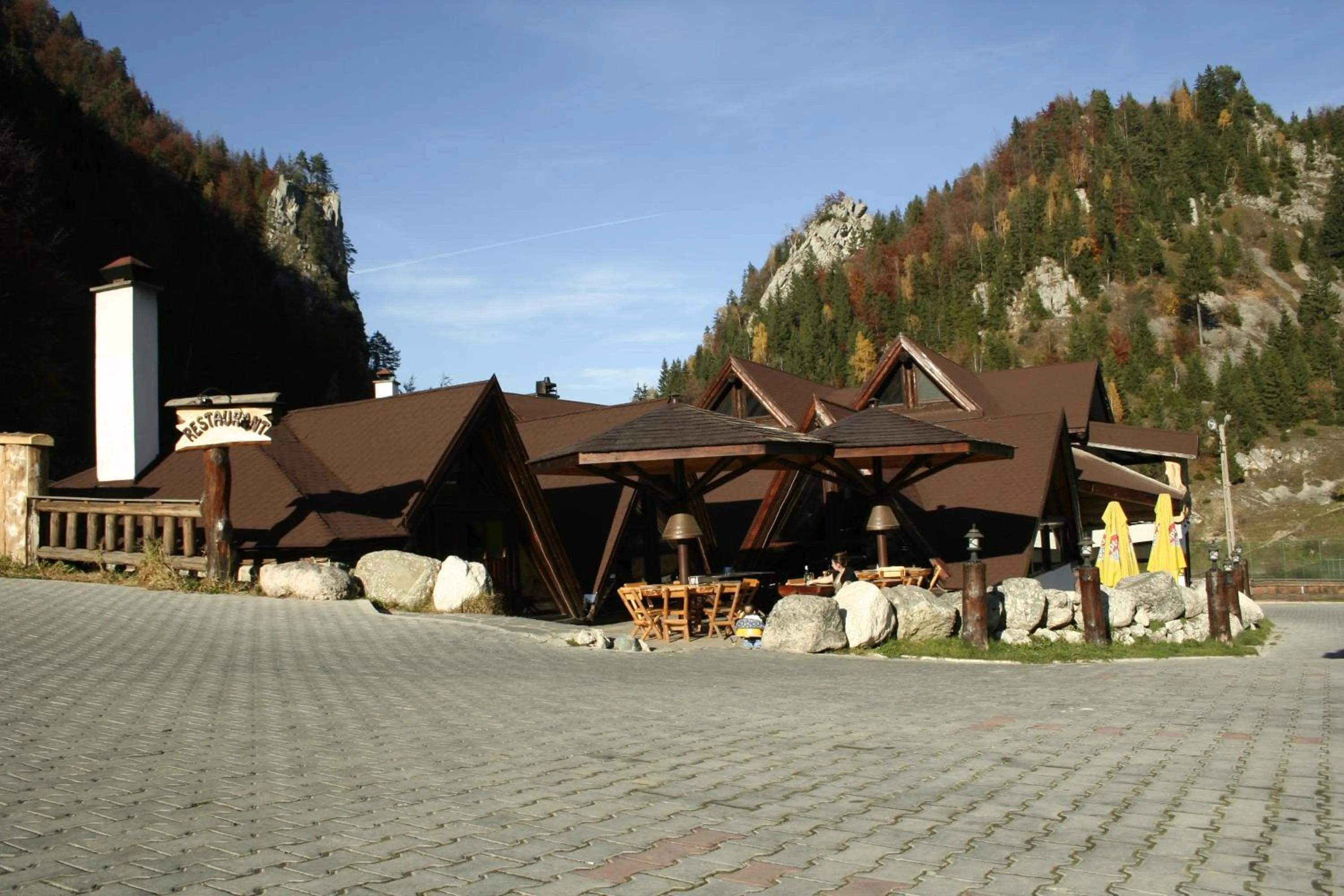 Area and facilities in Resort Cheile Gradistei Moieciu