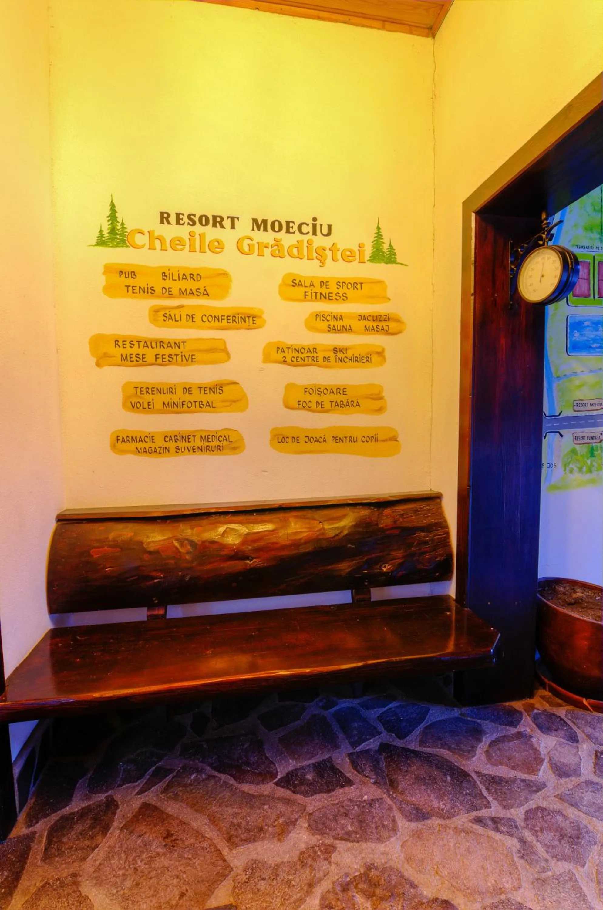 Decorative detail in Resort Cheile Gradistei Moieciu