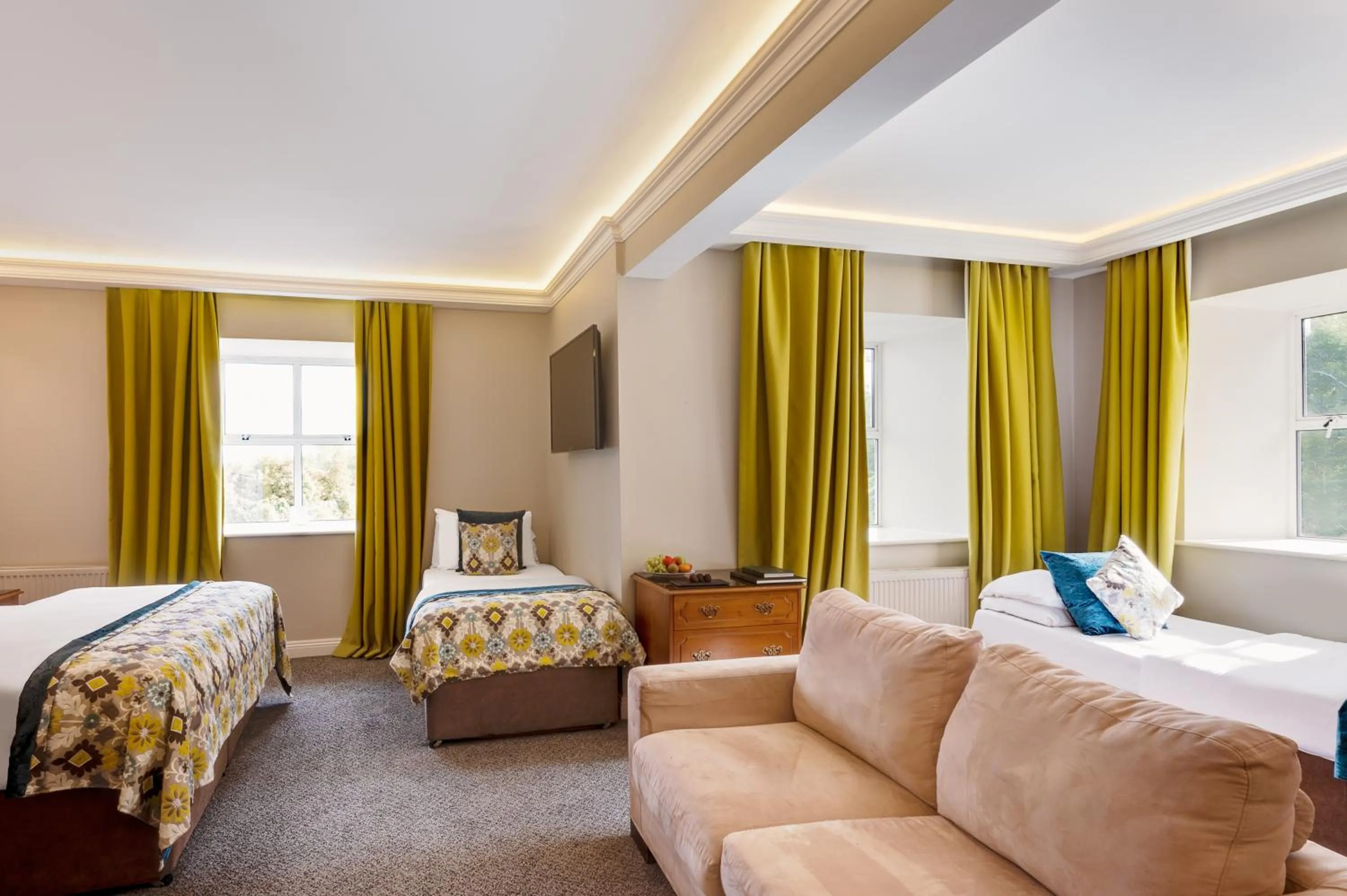 Bedroom, Bed in Cork's Vienna Woods Hotel & Villas