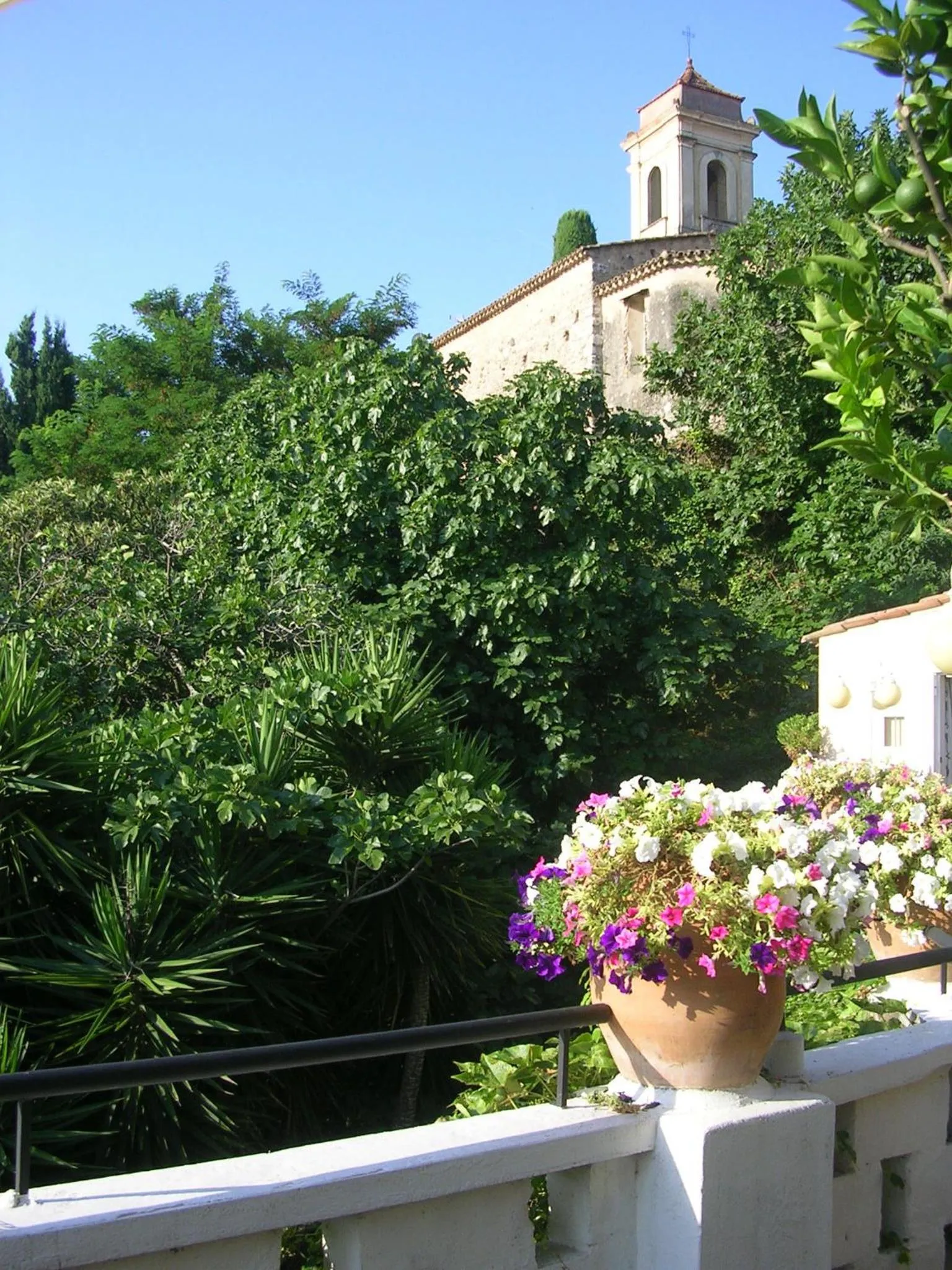 Off site in Chambres d'hôtes Les Terrasses du Soleil