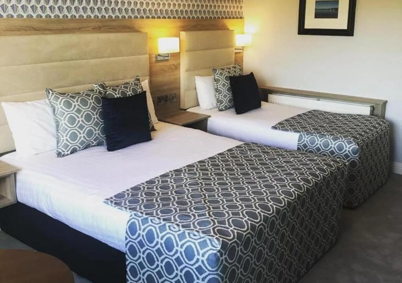 Bedroom, Bed in Kiltimagh Park Hotel