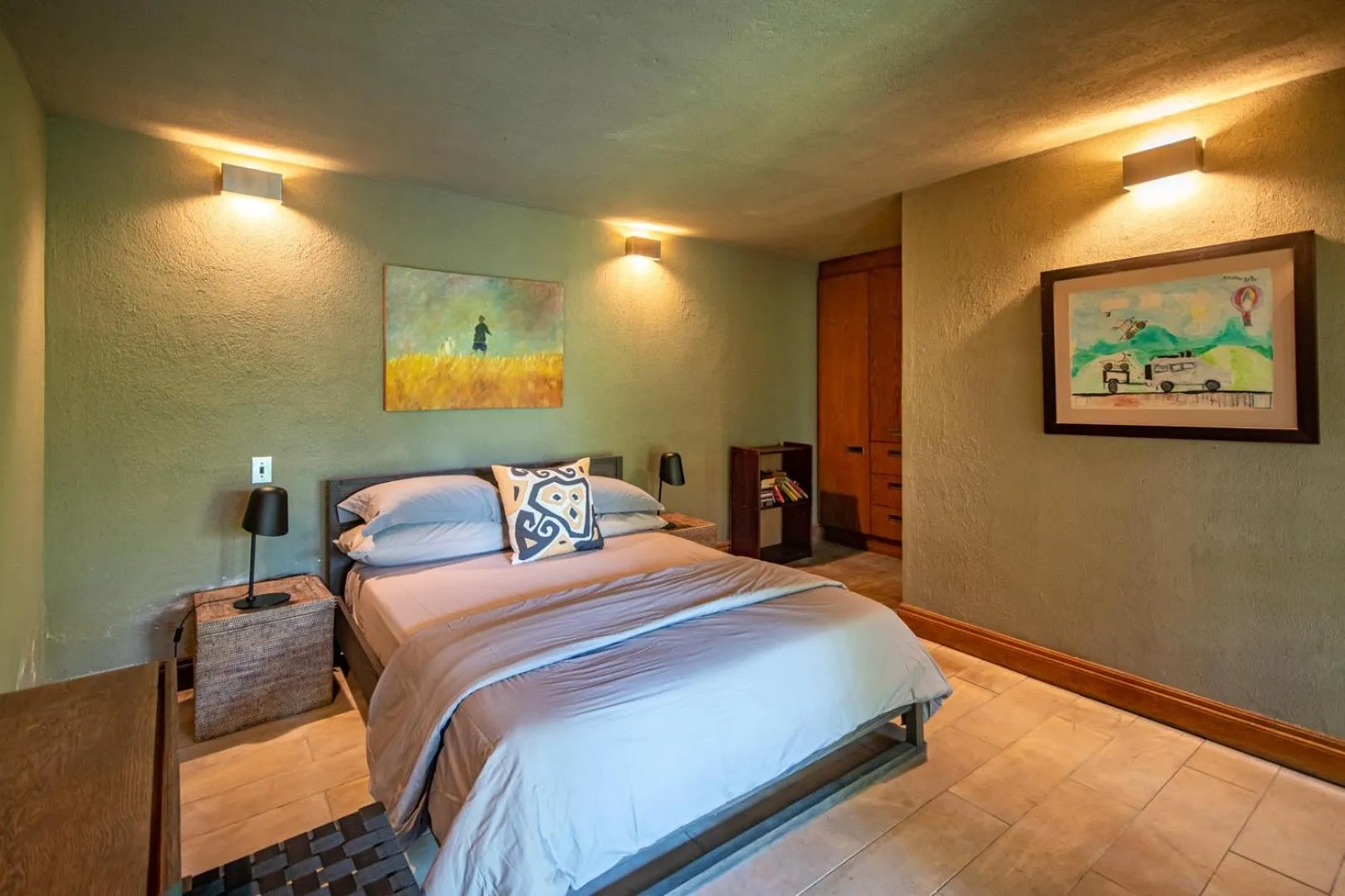 Bedroom, Bed in Summerfields Rose Retreat and Spa