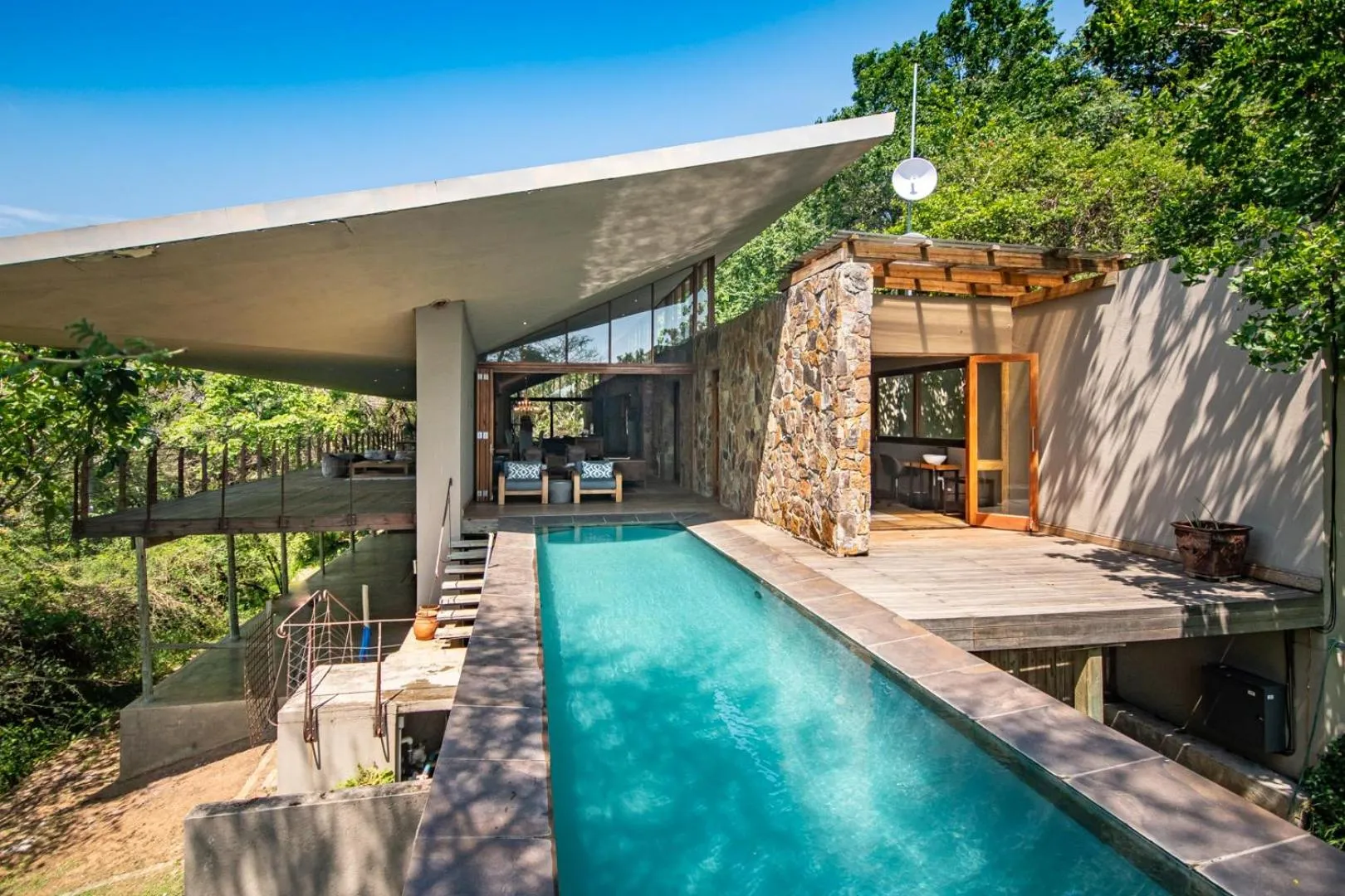 Swimming pool in Summerfields Rose Retreat and Spa