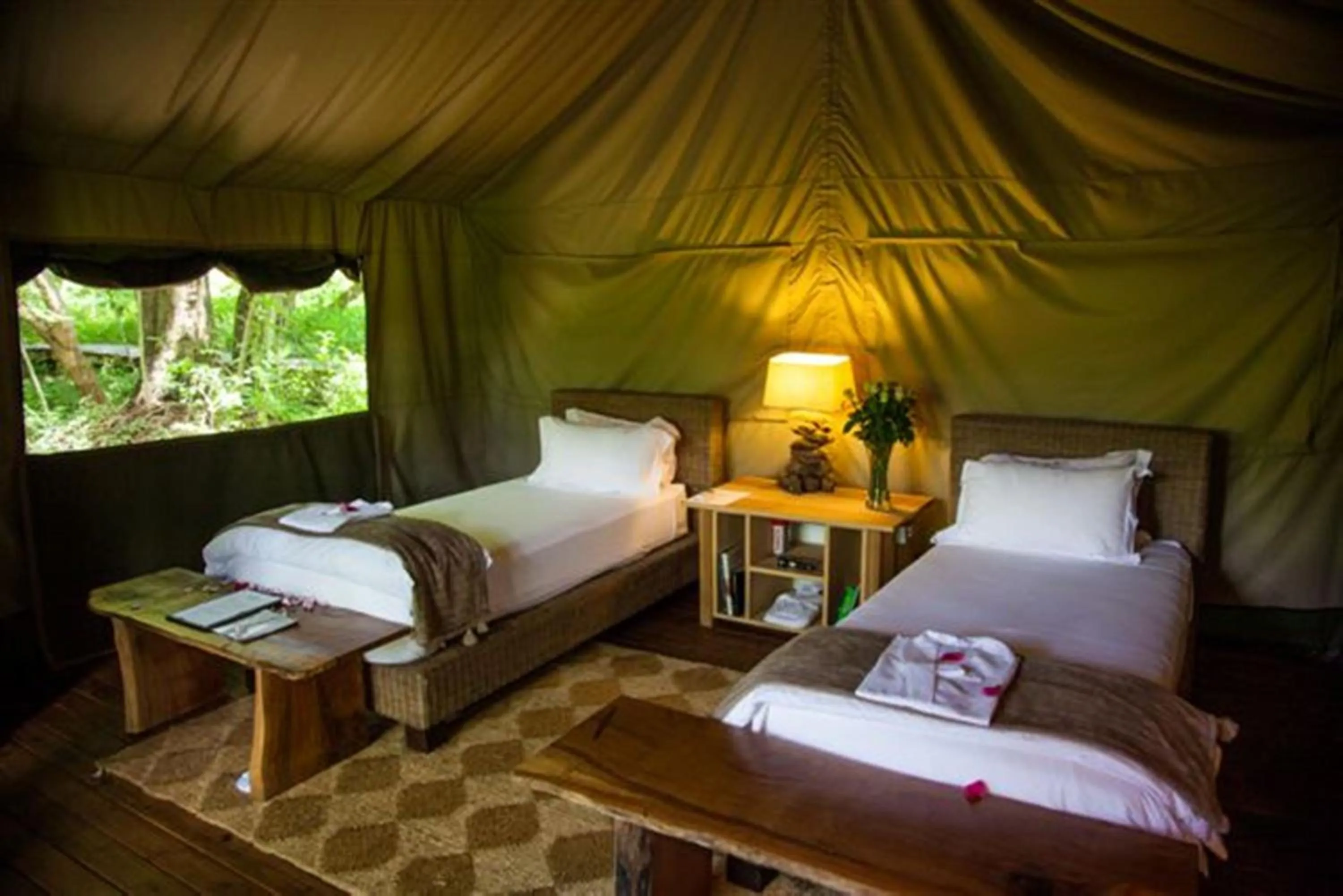 Bed in Summerfields Rose Retreat and Spa