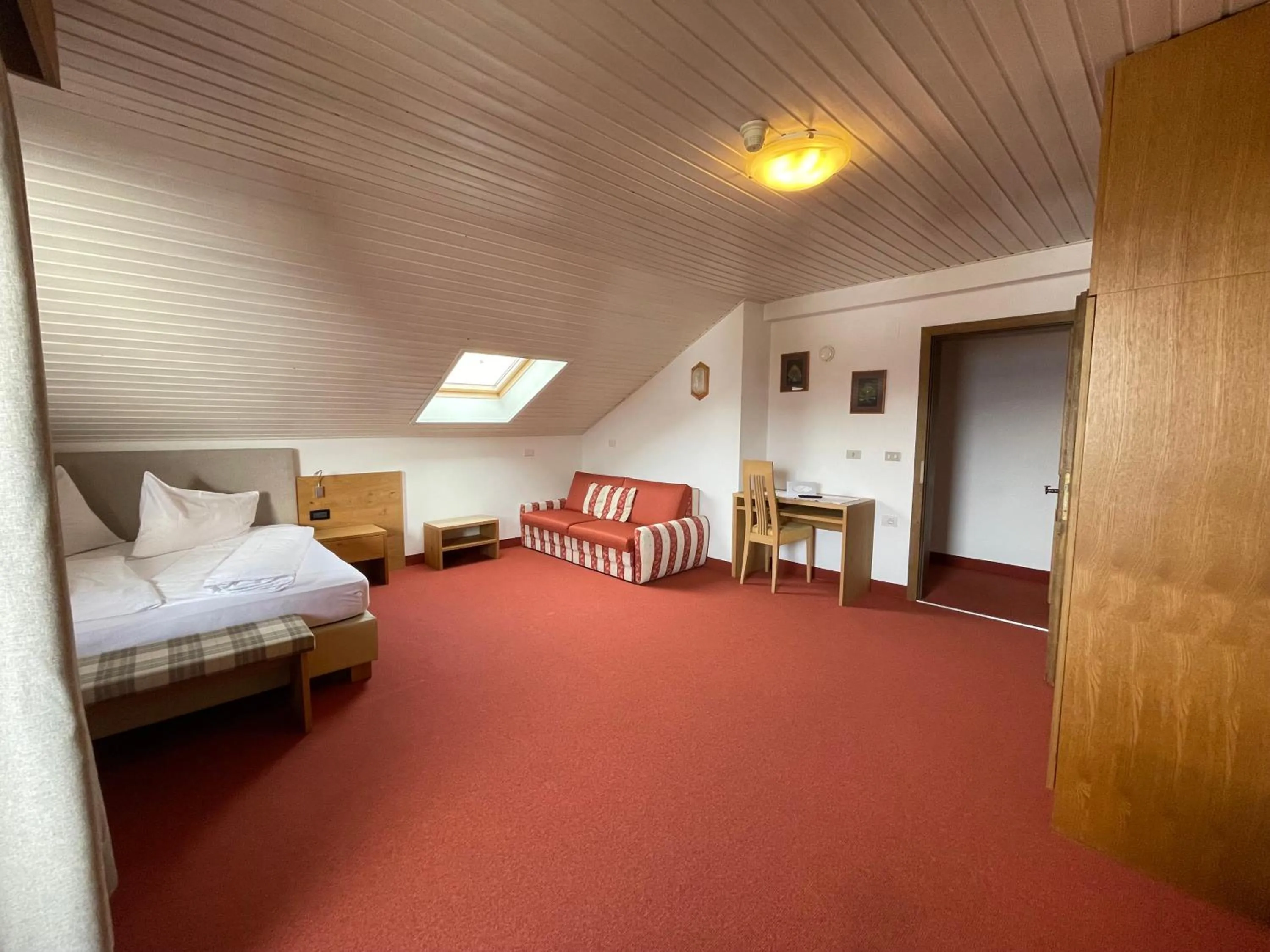Bedroom, Bed in Hotel Wiedenhofer
