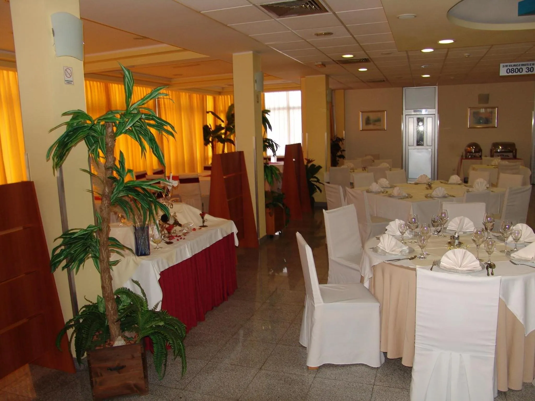 Restaurant/places to eat in Hotel Zovko