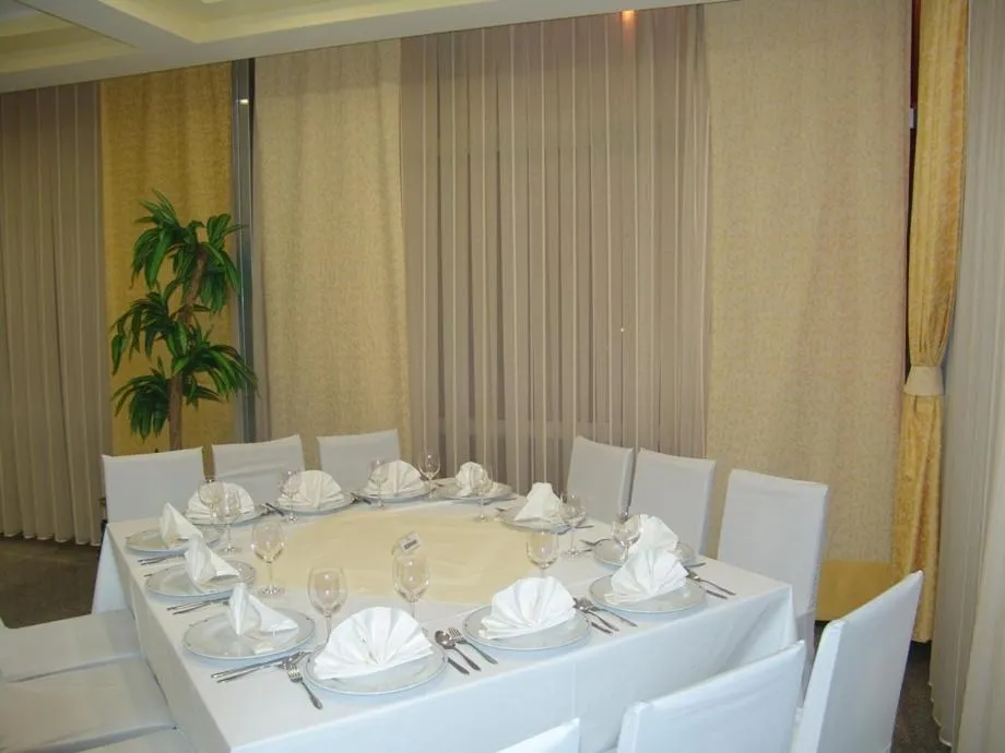 Restaurant/places to eat in Hotel Zovko