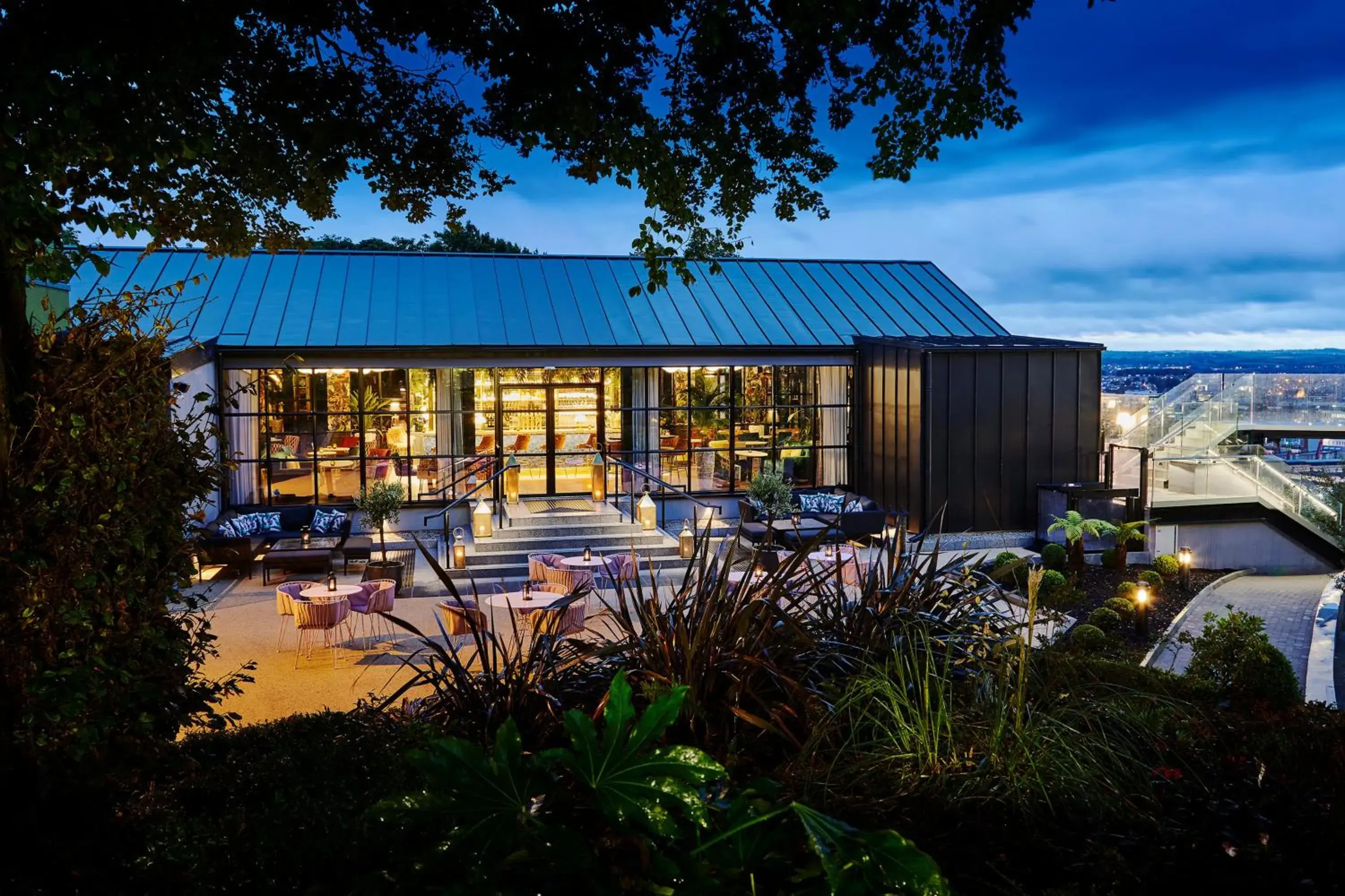 Lounge or bar in The Montenotte Hotel Lounge or bar in The Montenotte Hotel