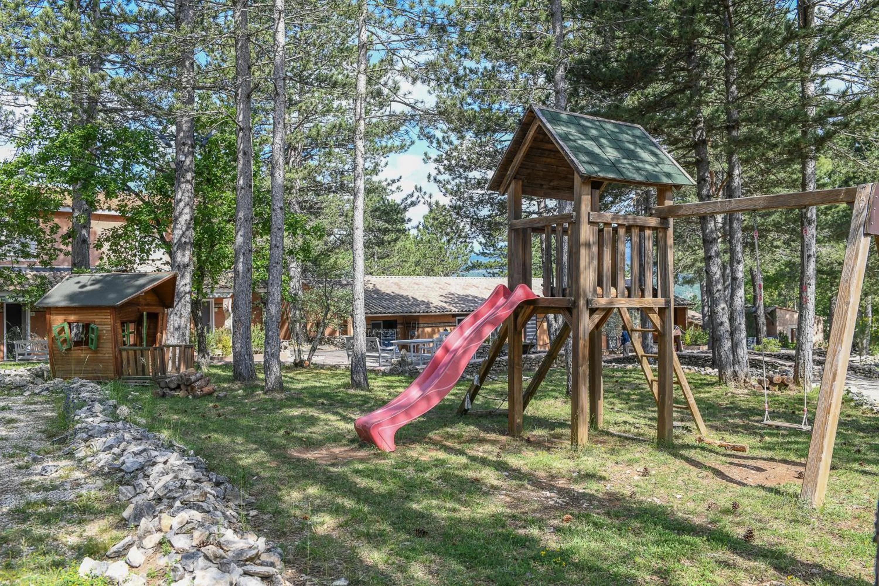 Children play ground in Domaine du Val de Sault