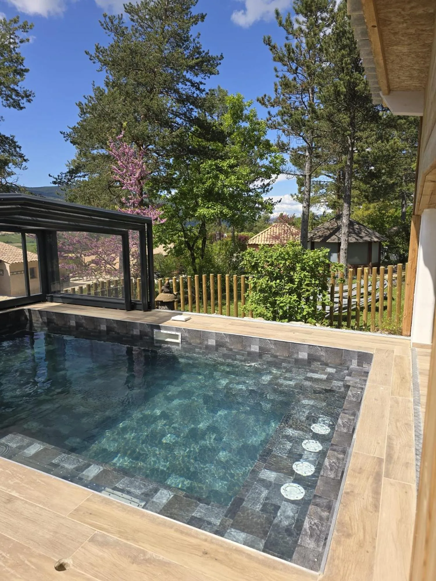 Hot Tub in Domaine du Val de Sault