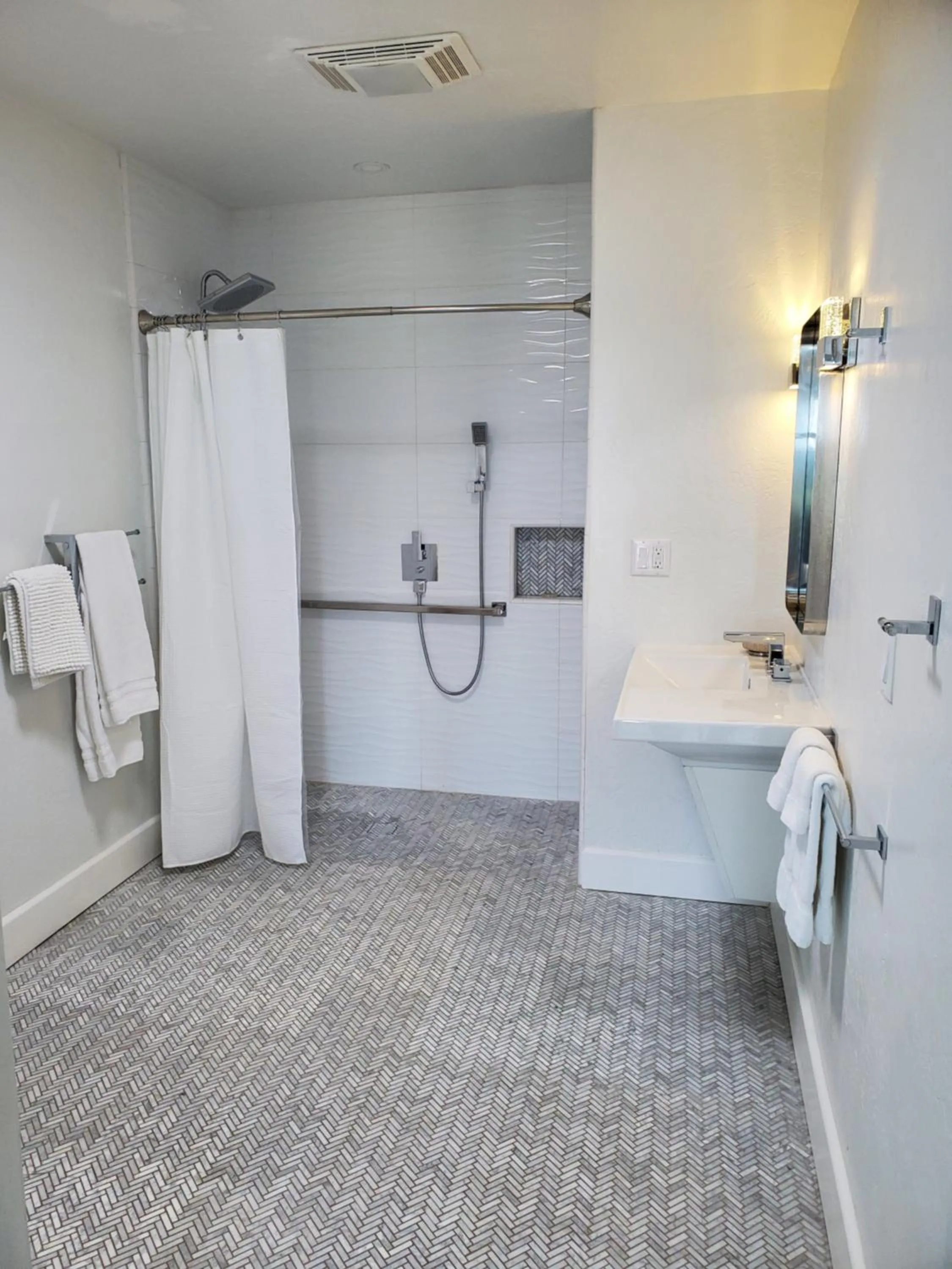 Shower in Point Arena Lighthouse