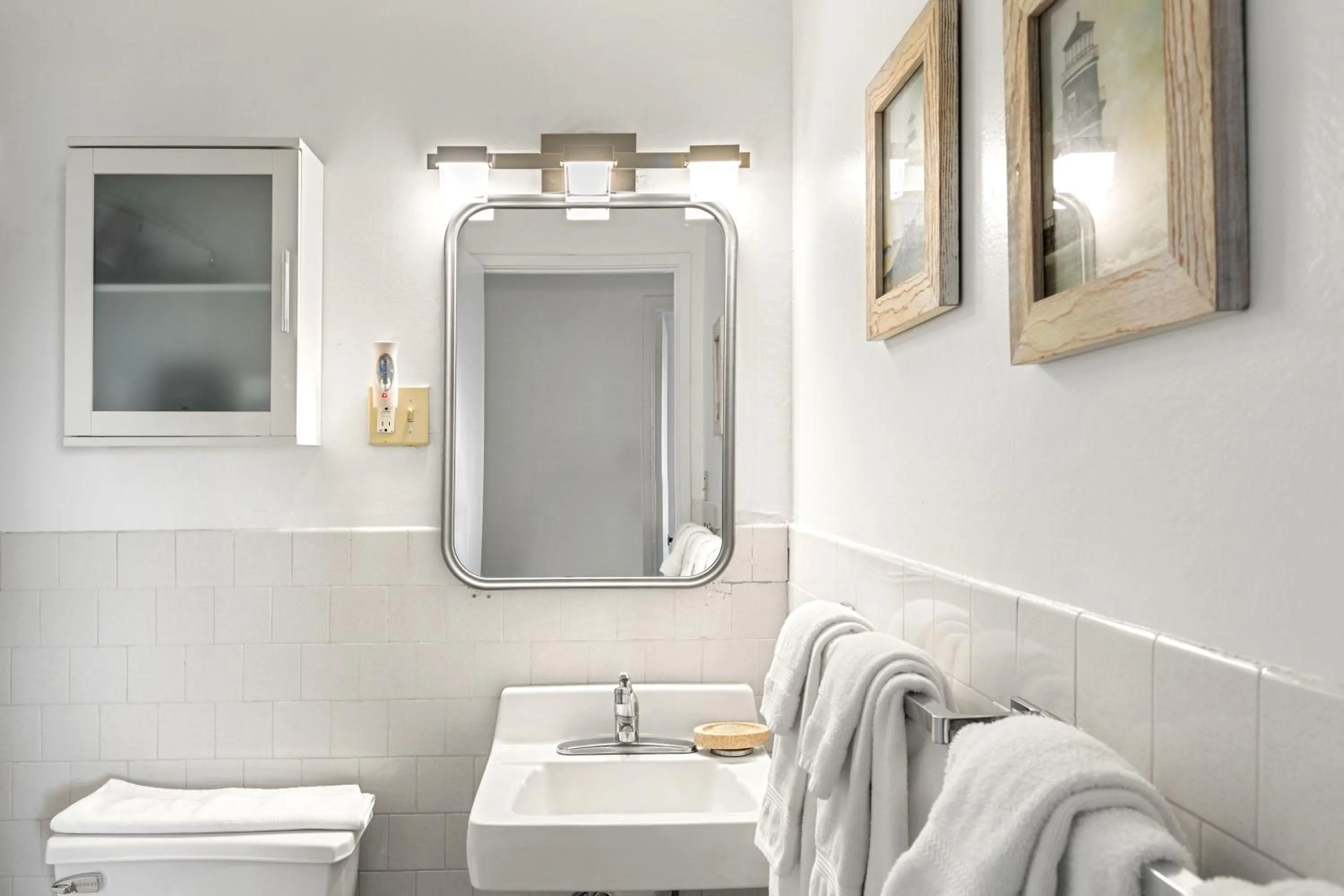 Bathroom in Point Arena Lighthouse