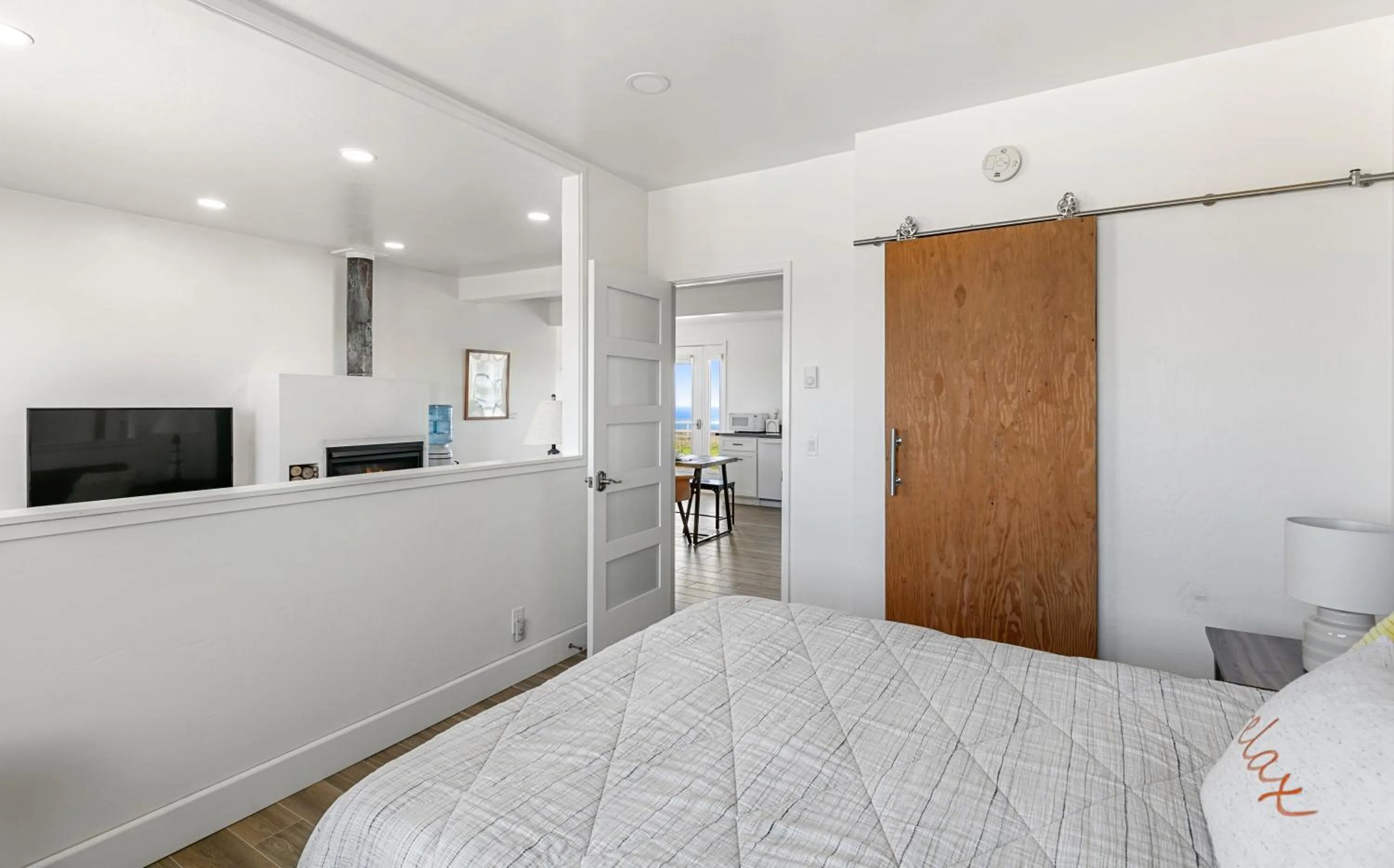 Bed in Point Arena Lighthouse