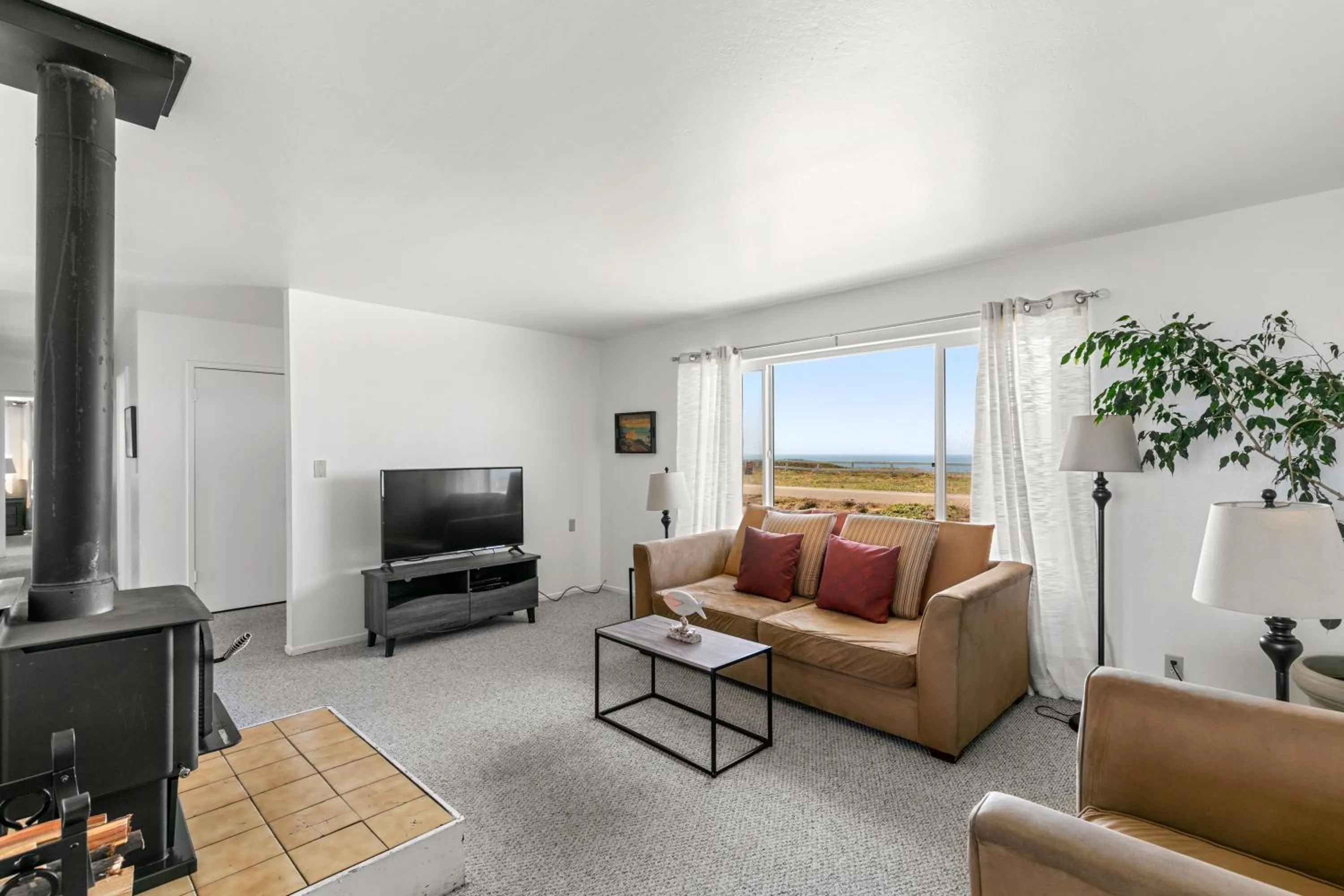 TV and multimedia in Point Arena Lighthouse