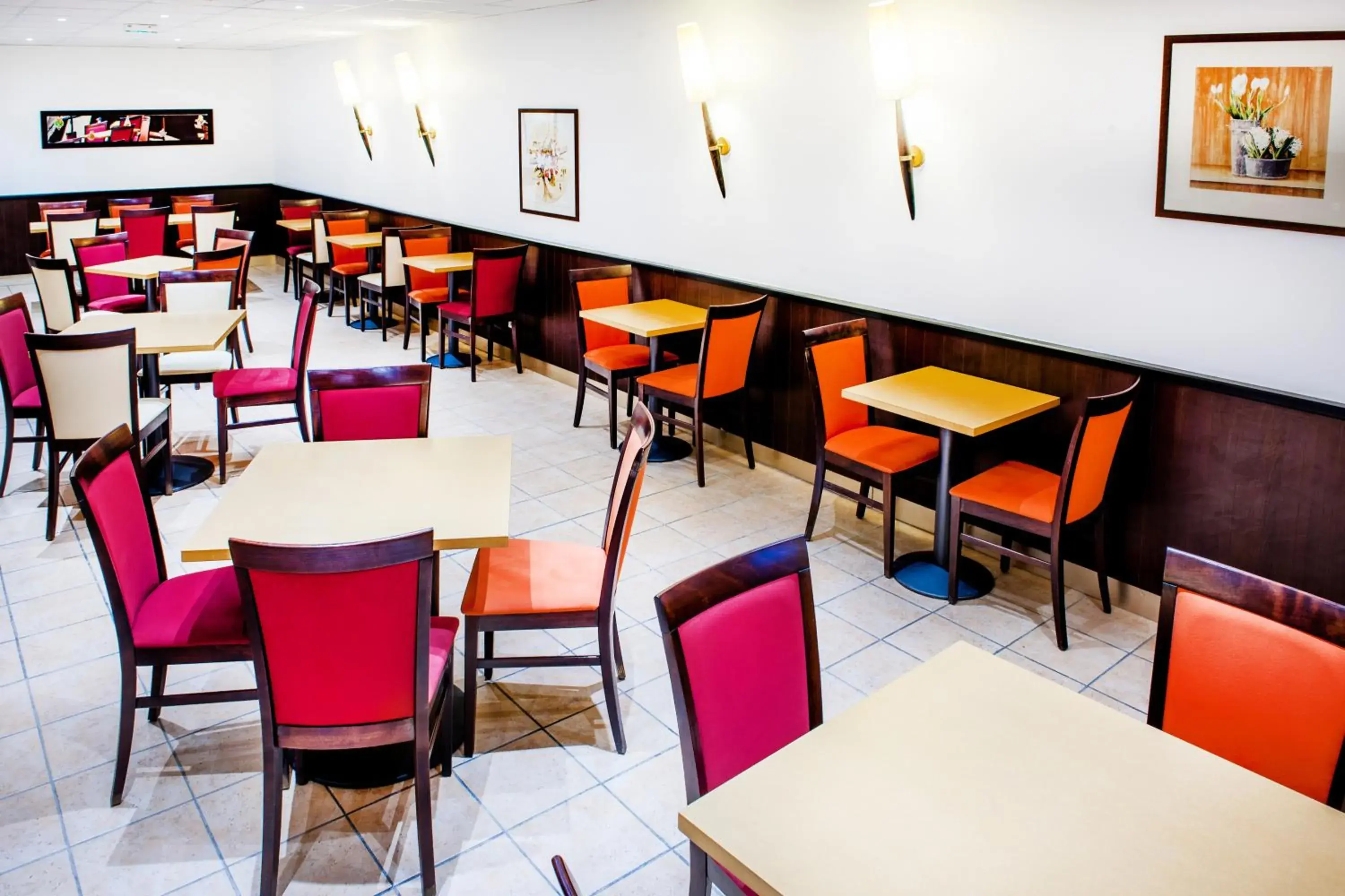 Lounge or bar in Appart'hôtel Saint Jean Lounge or bar in Appart'hôtel Saint Jean