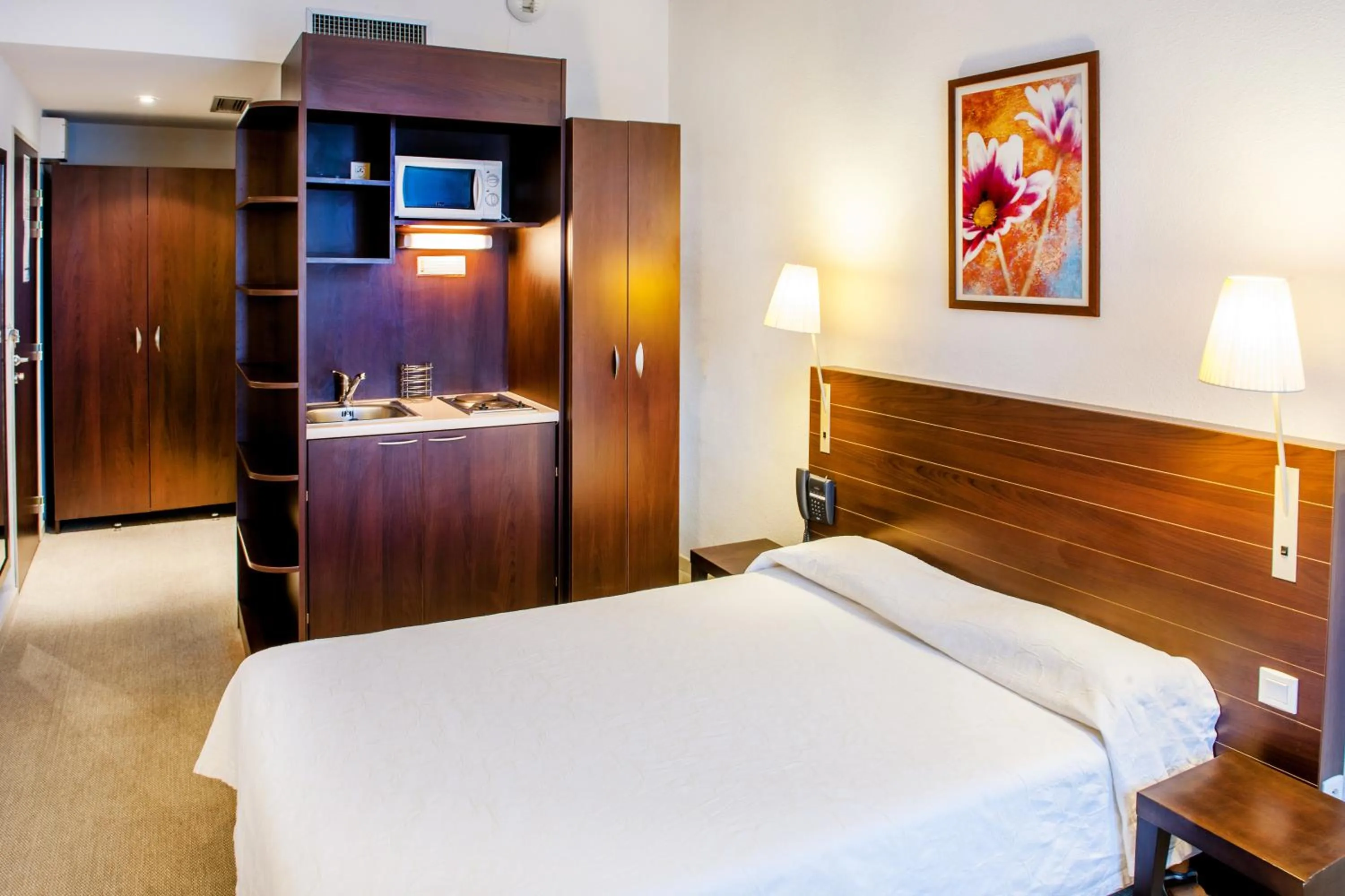 Bedroom, Bed in Appart'hôtel Saint Jean