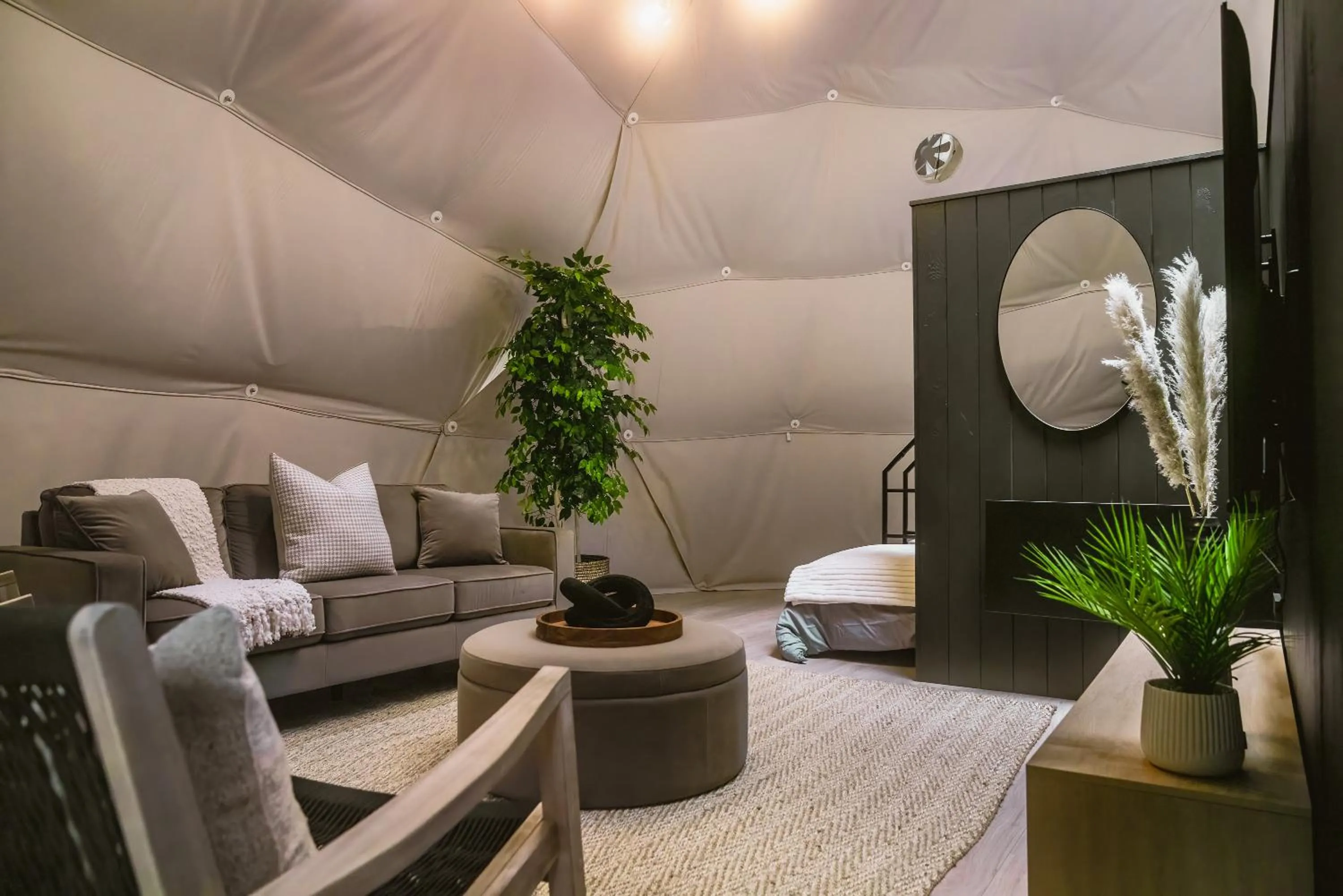 Living room in West Coast Trail Lodge