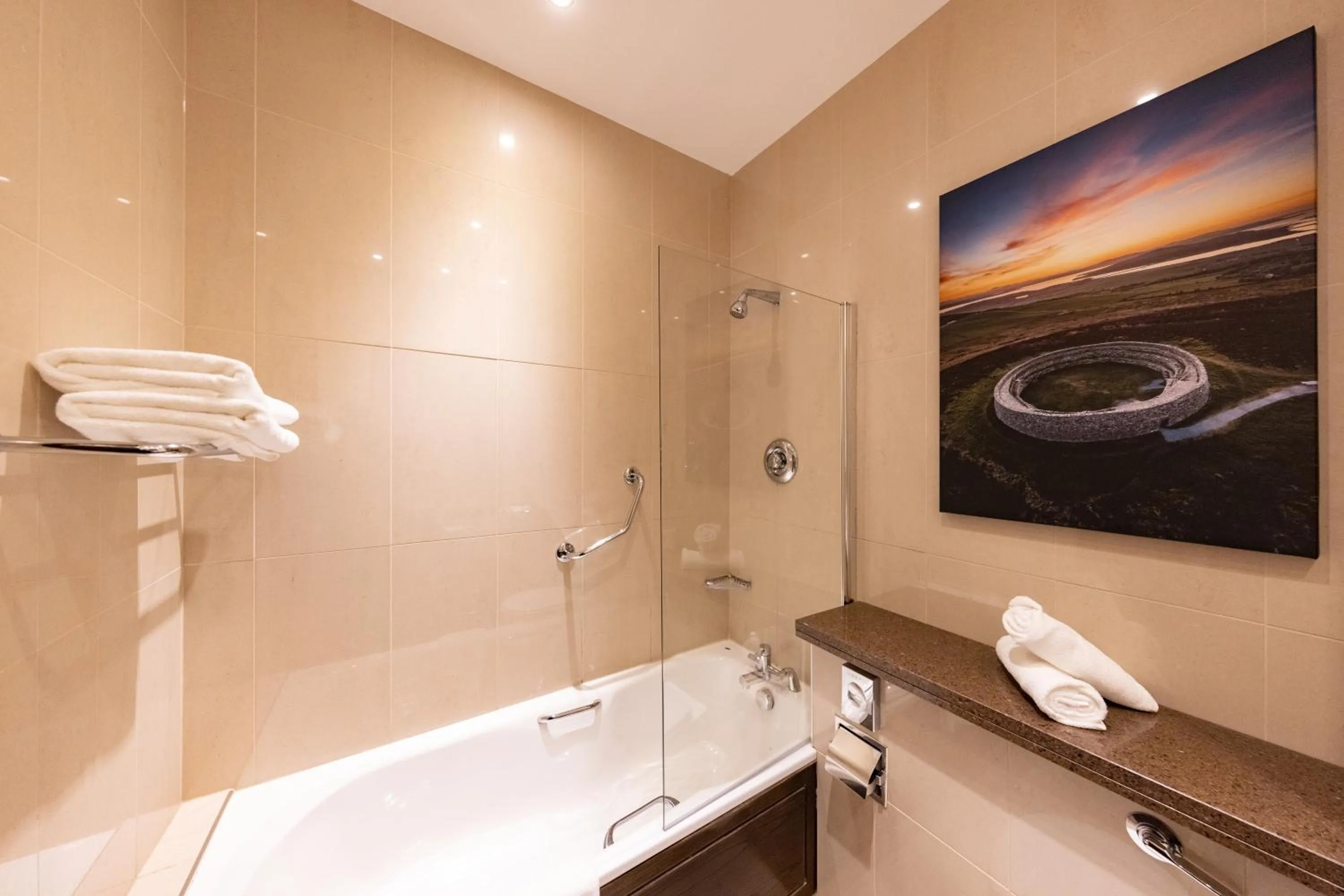 Bathroom in Redcastle Hotel