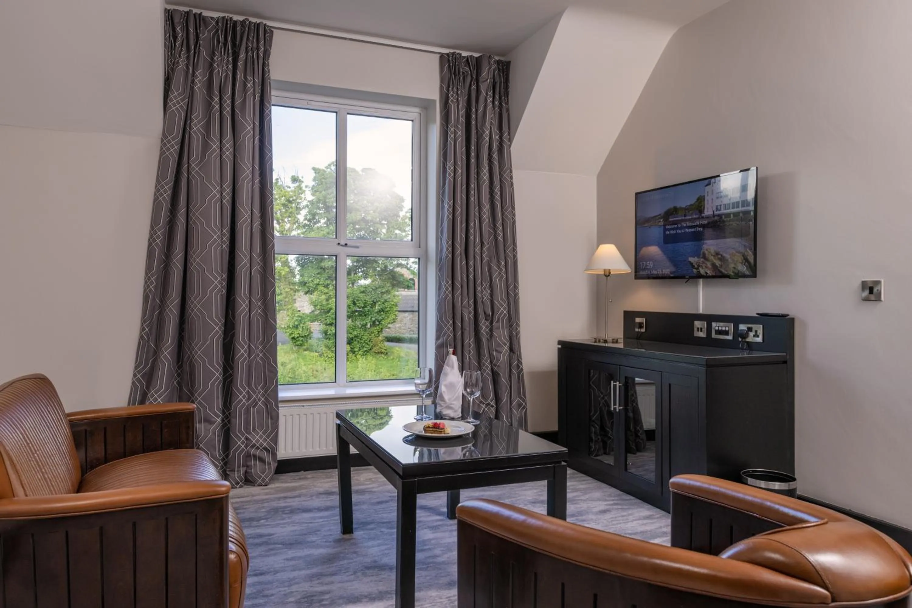 Living room in Redcastle Hotel