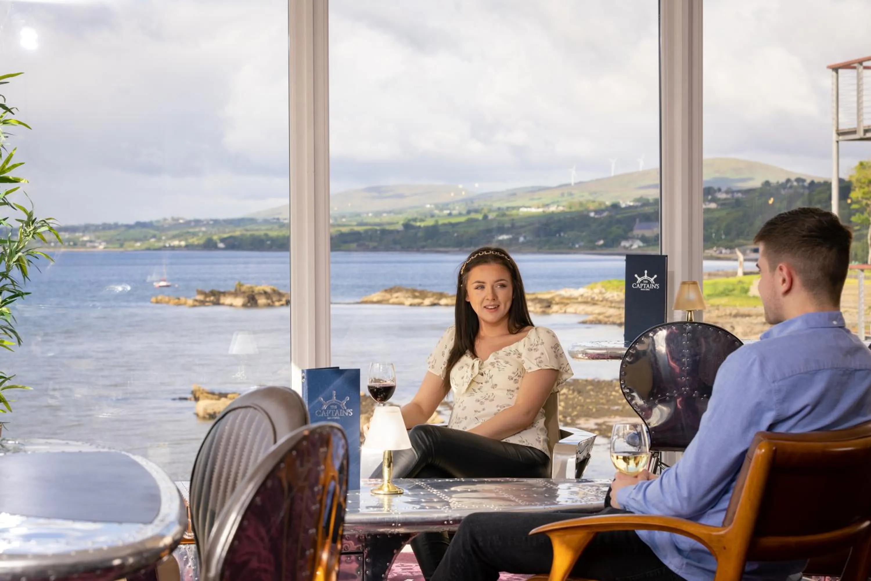 Seating area in Redcastle Hotel