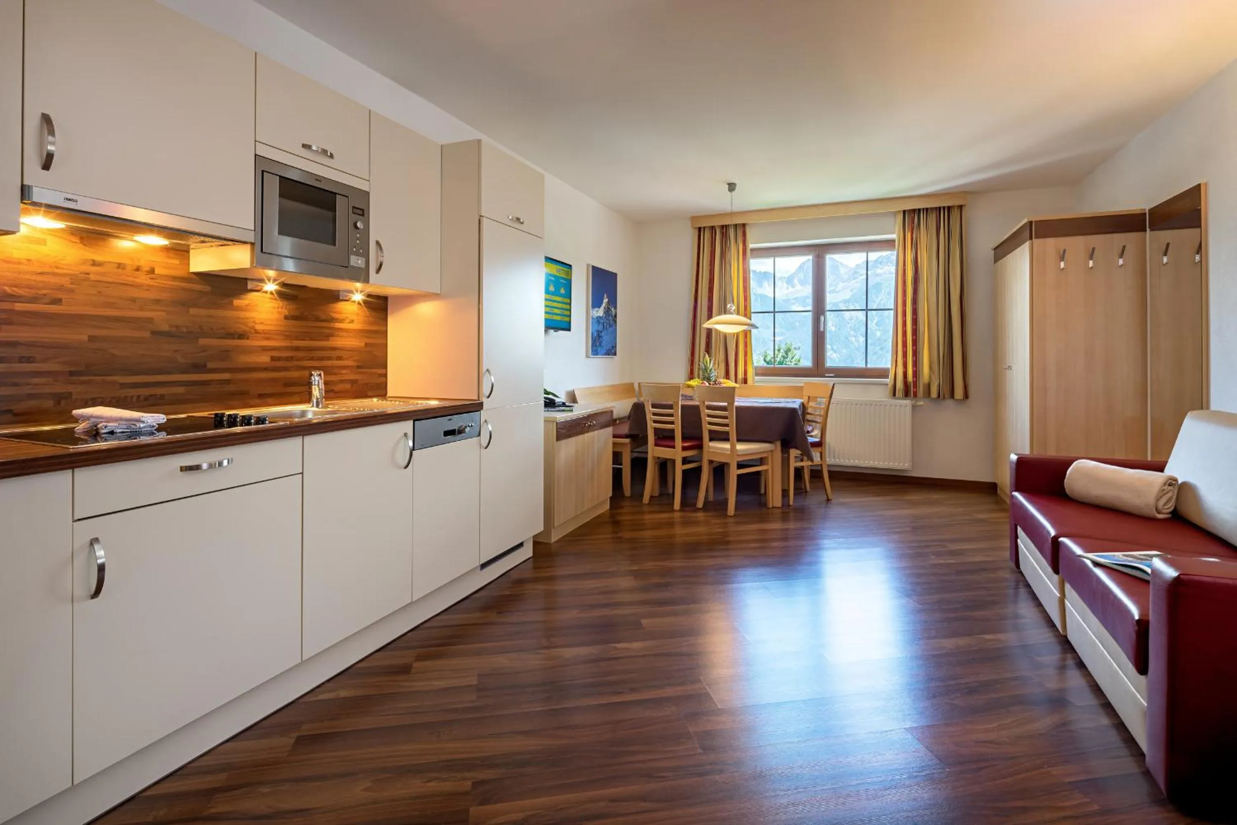 Kitchen or kitchenette in Apart-Hotel Aurora Fiss
