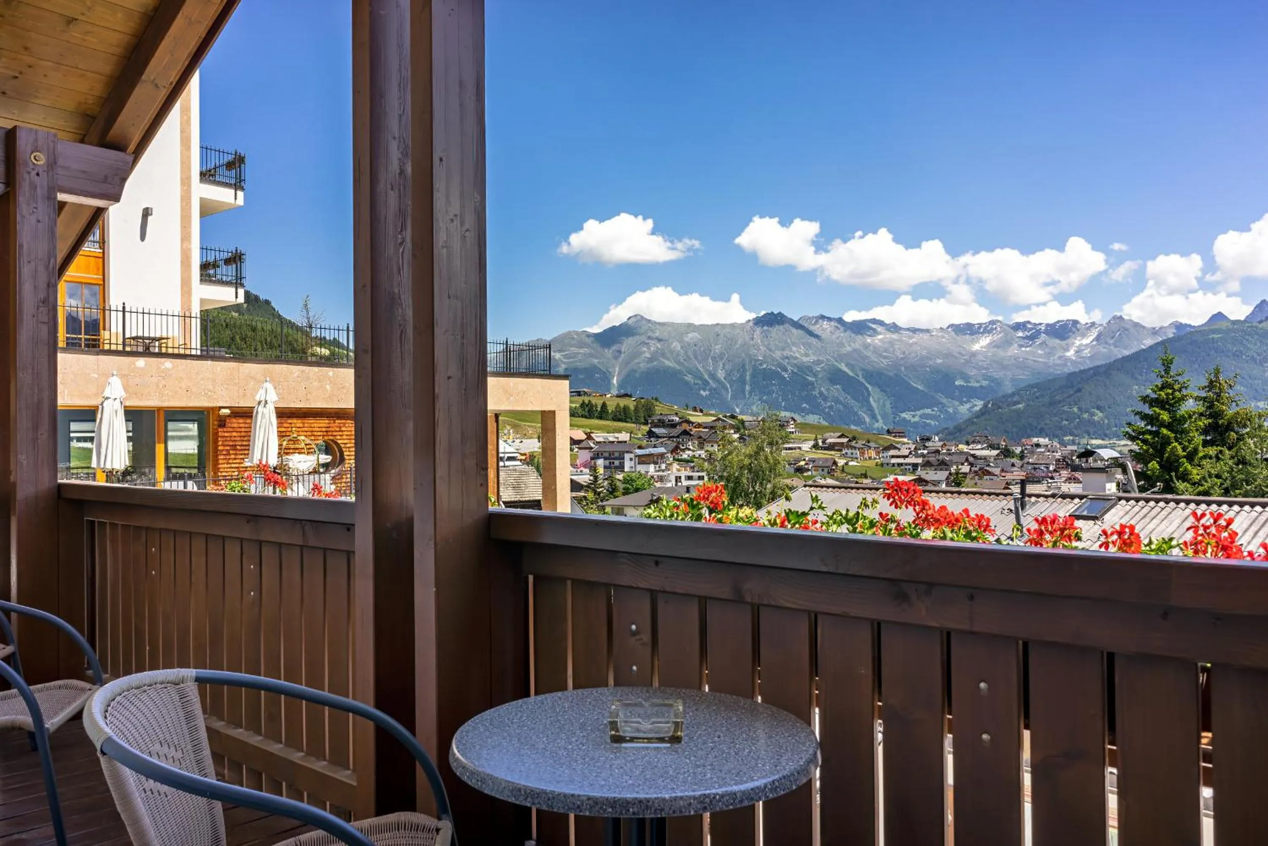 Balcony/Terrace in Apart-Hotel Aurora Fiss