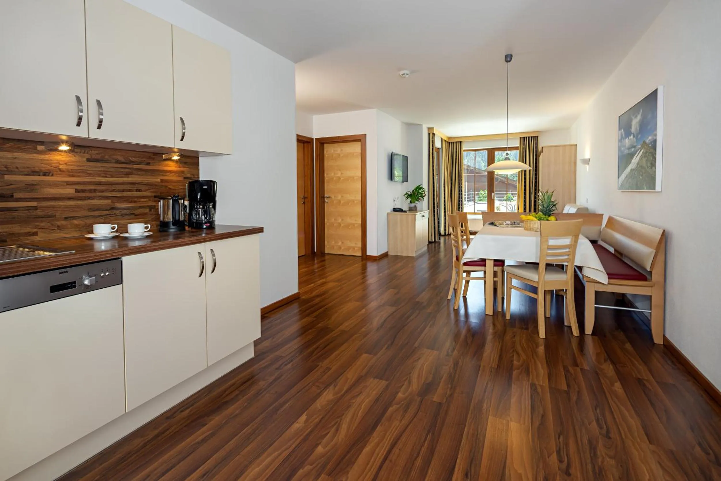 Kitchen or kitchenette in Apart-Hotel Aurora Fiss