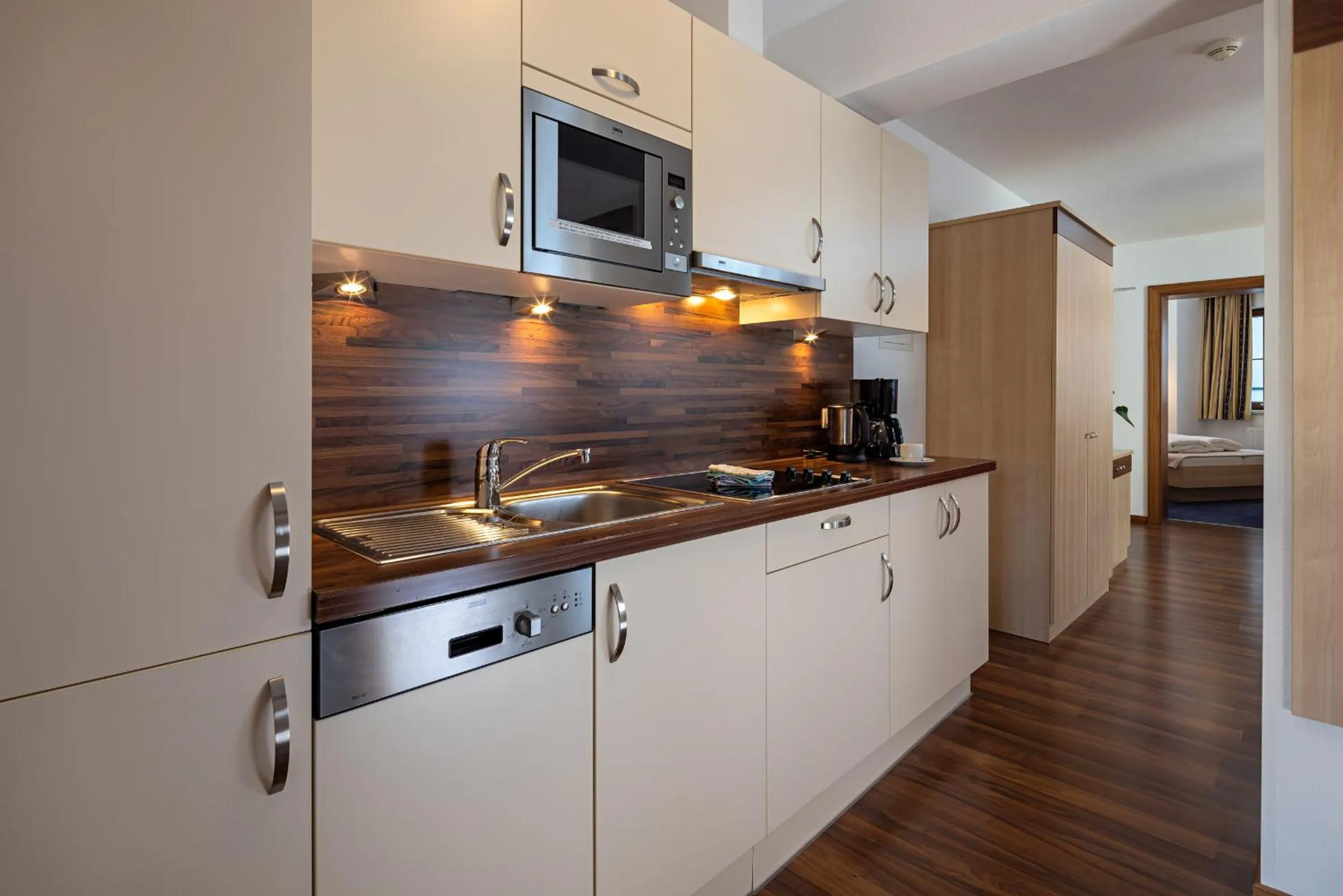 Kitchen or kitchenette in Apart-Hotel Aurora Fiss