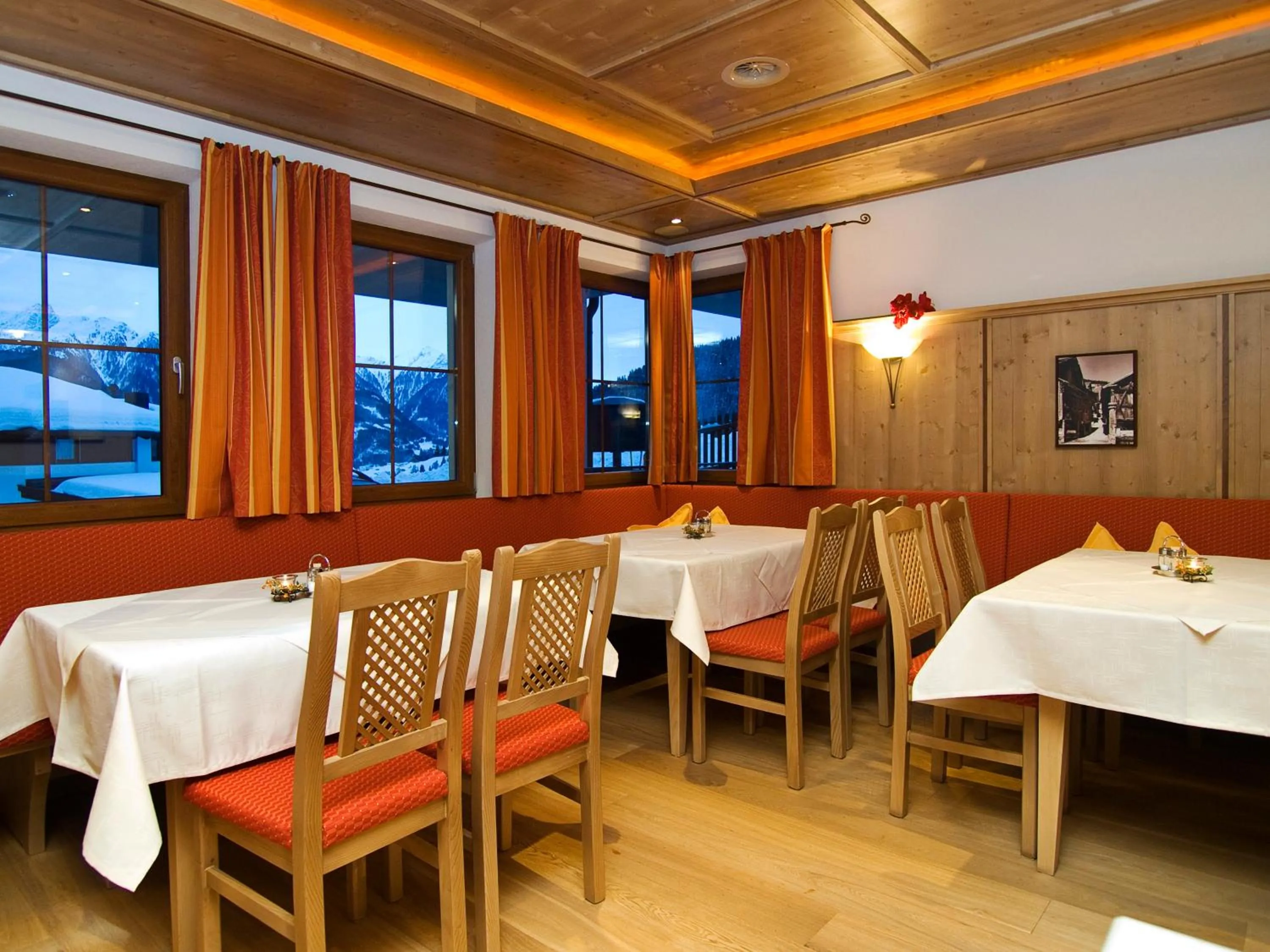 Breakfast in Apart-Hotel Aurora Fiss