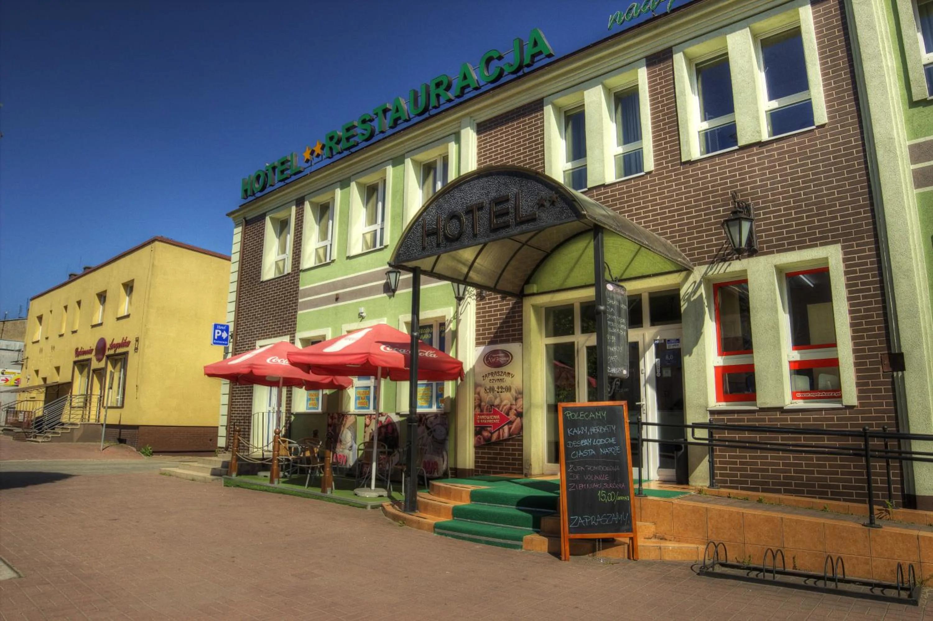 Facade/entrance in Hotel i Restauracja Nad Jeziorem
