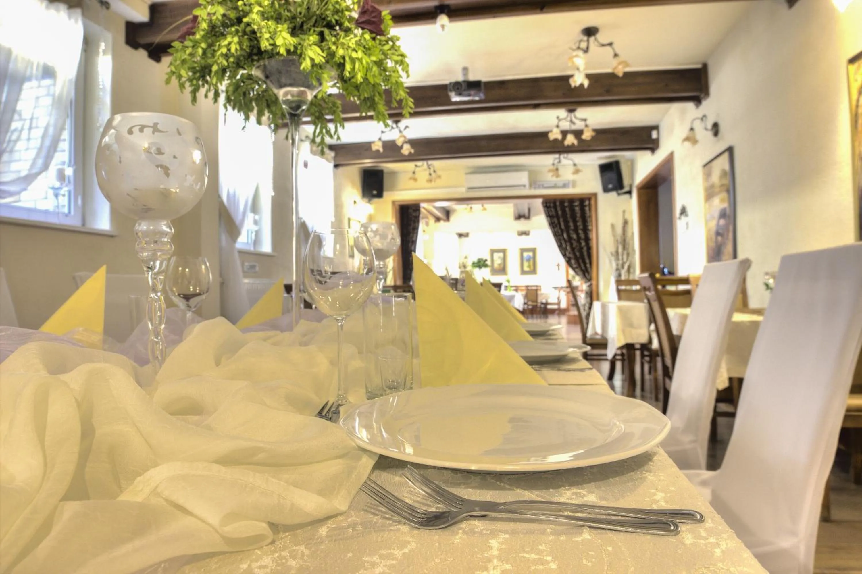 Restaurant/places to eat in Hotel i Restauracja Nad Jeziorem