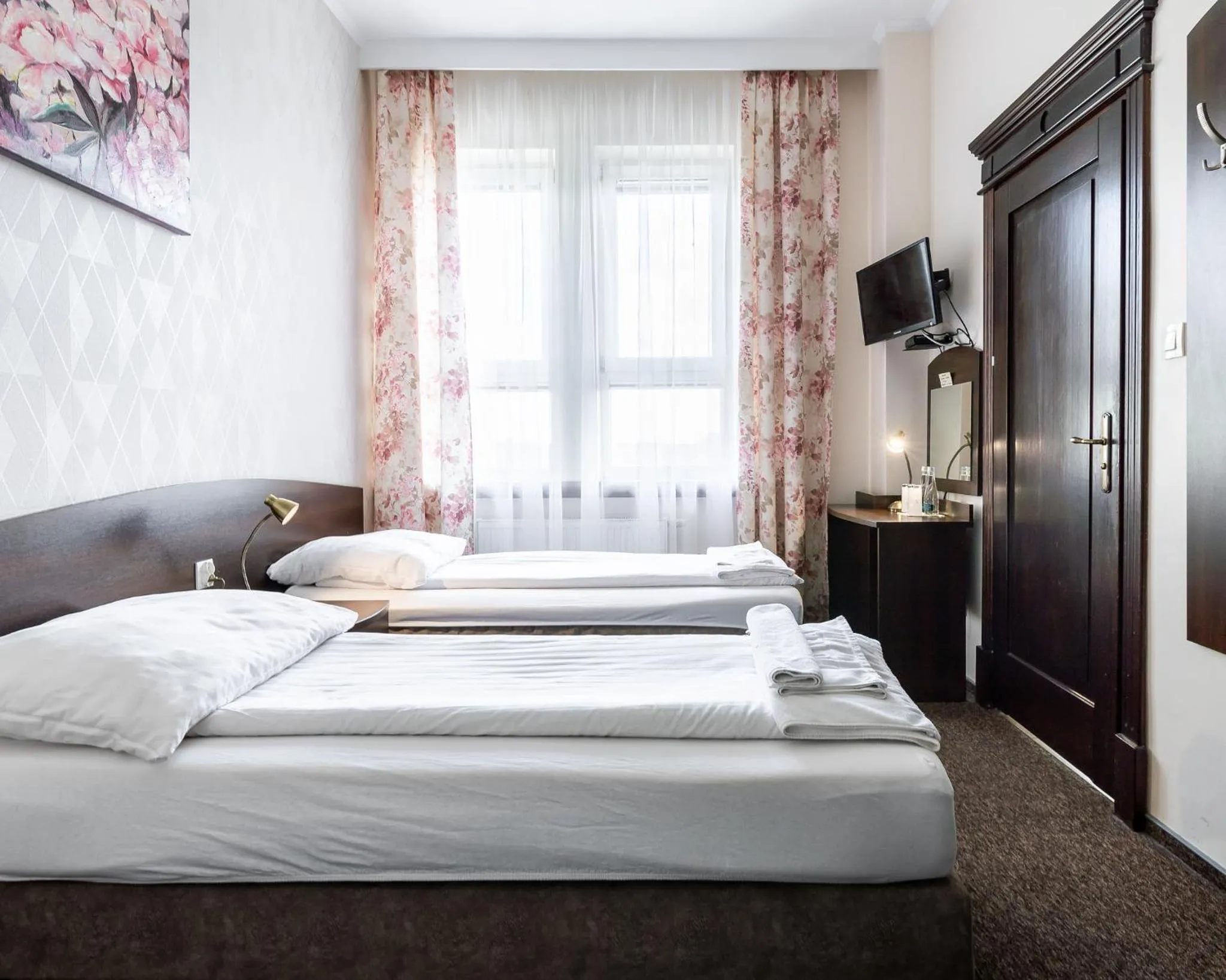 Bed in Hotel i Restauracja Nad Jeziorem