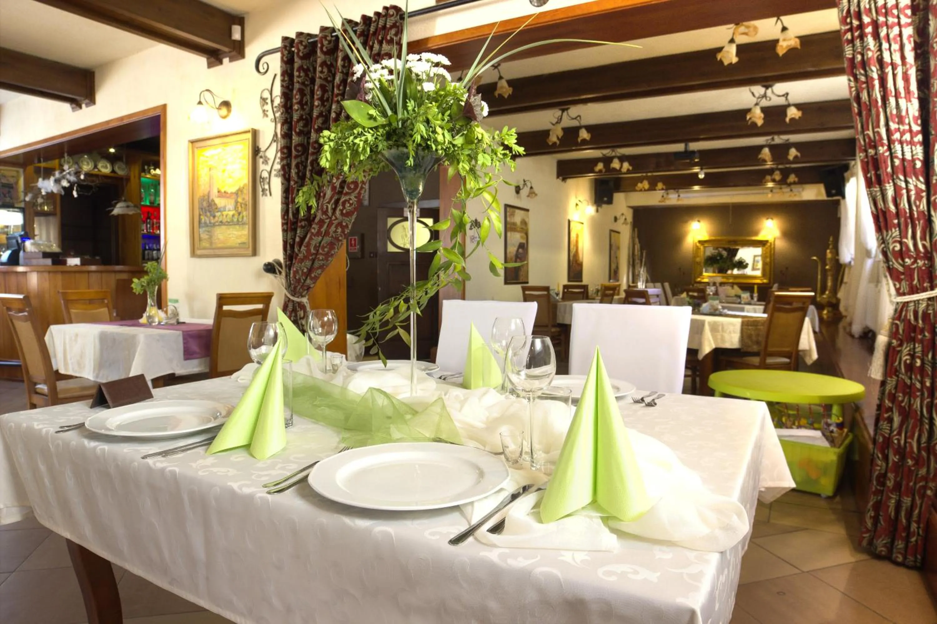Restaurant/places to eat in Hotel i Restauracja Nad Jeziorem