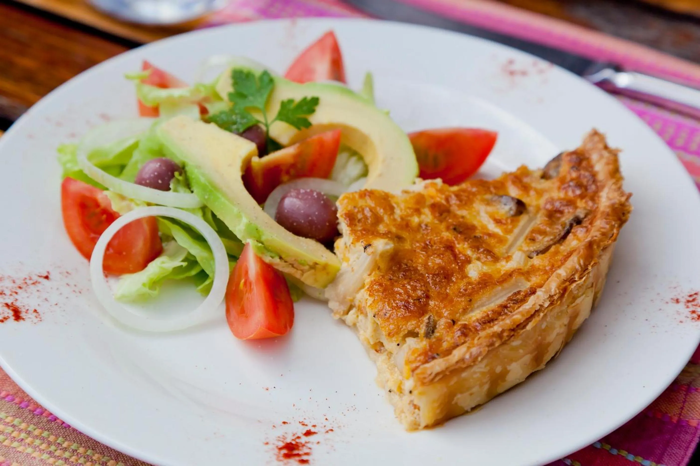 Restaurant/places to eat in Needles Lodge