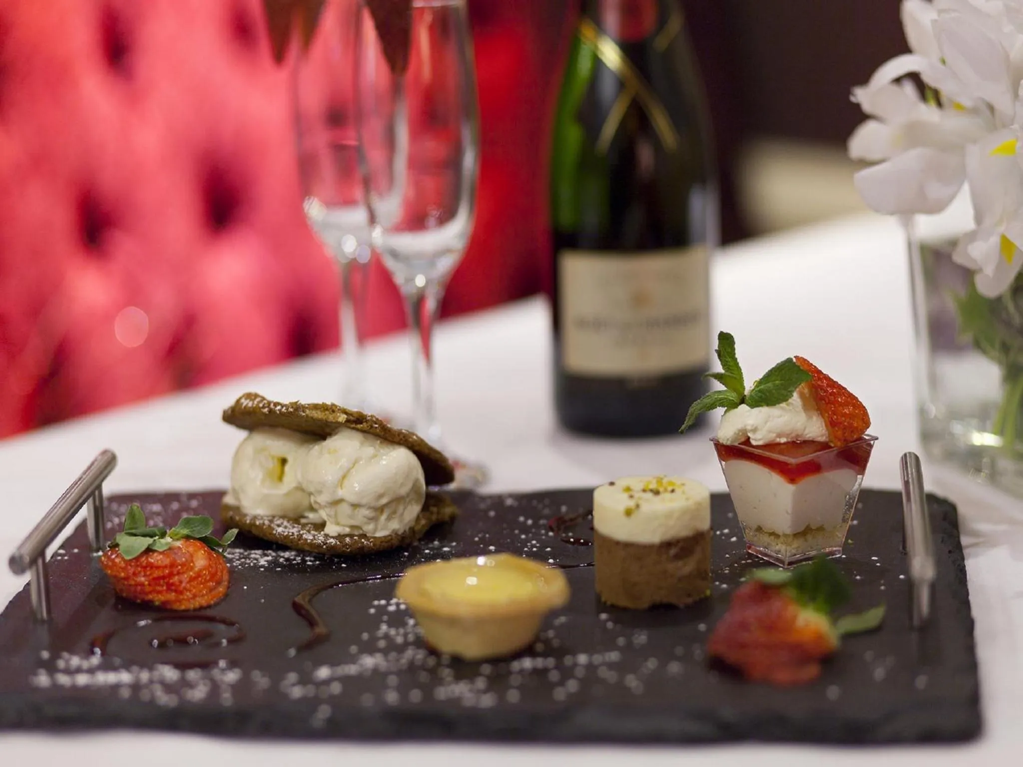 Alcoholic drinks in Arlington Hotel O'Connell Bridge