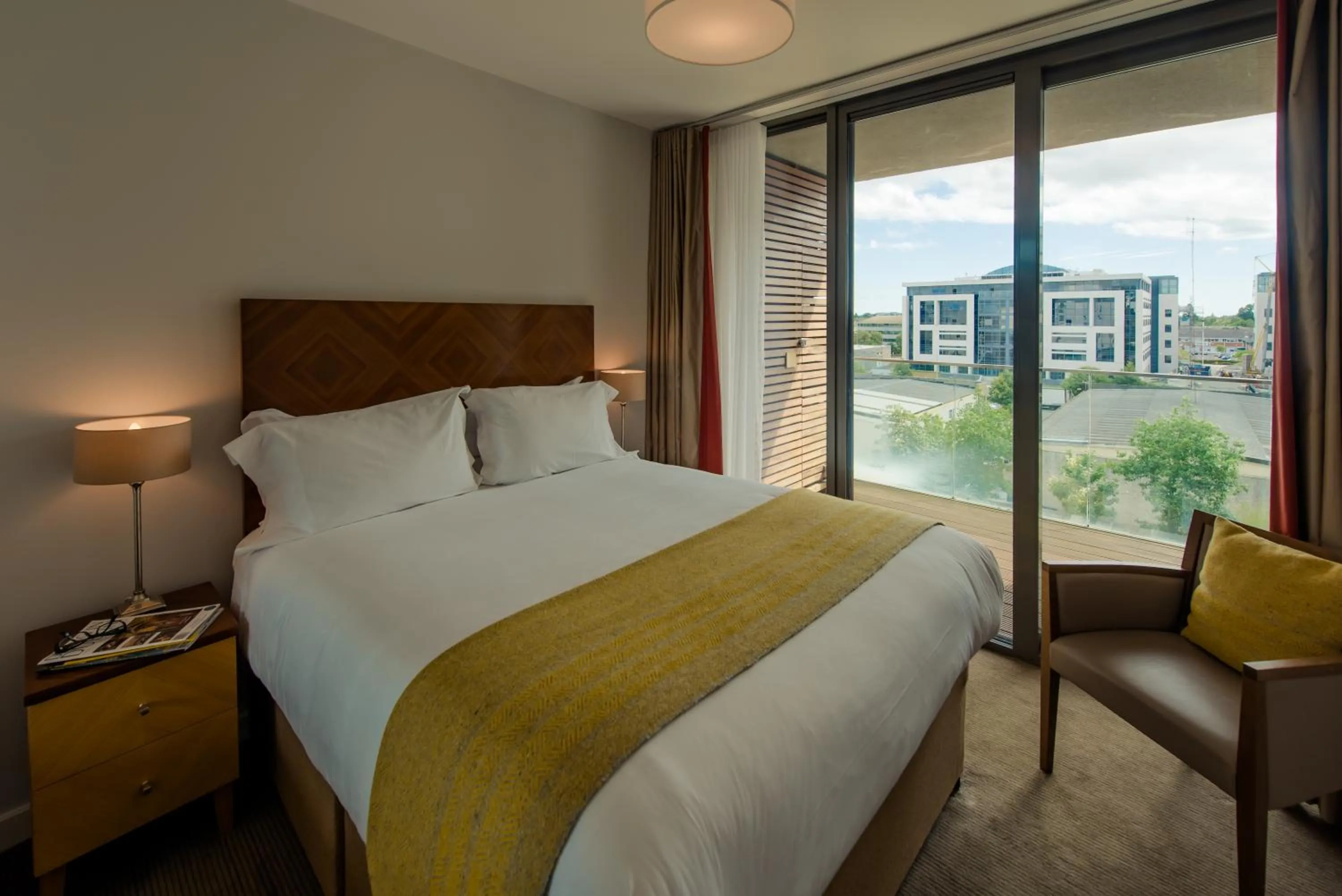 Bedroom, Bed in PREMIER SUITES Dublin, Sandyford