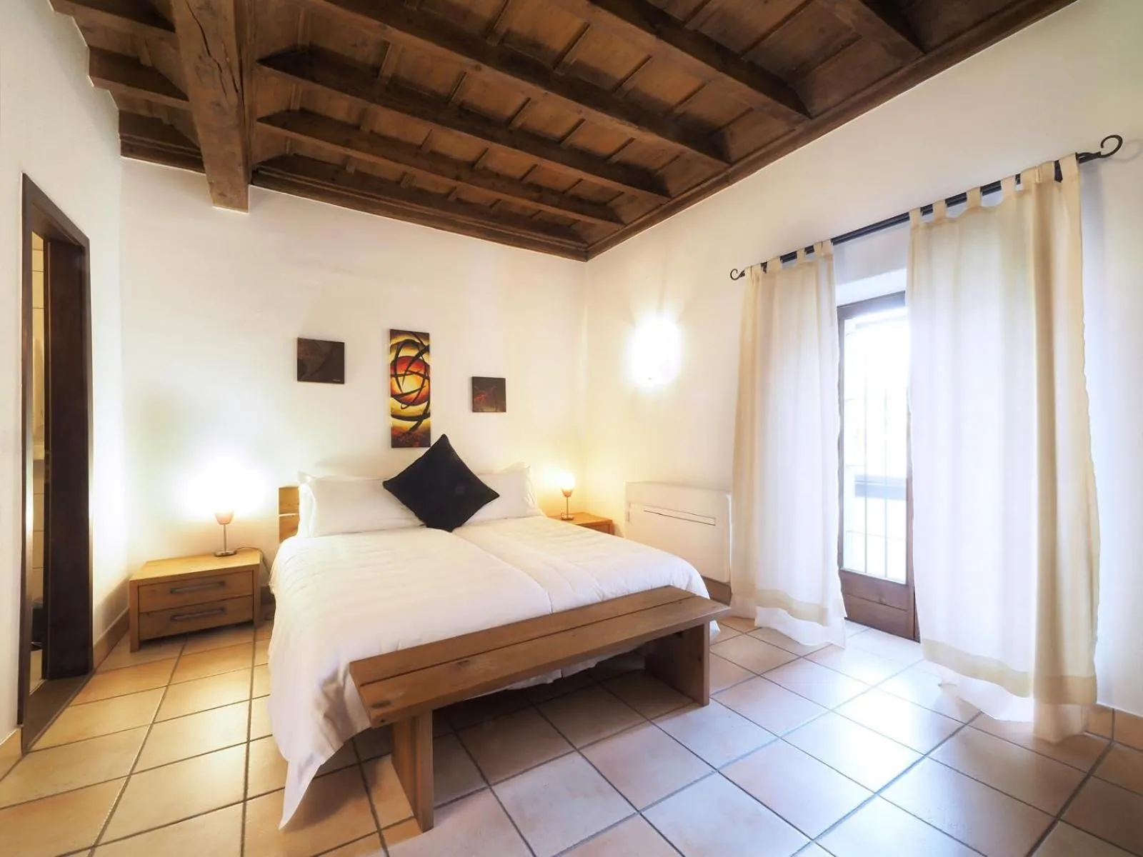 Photo of the whole room, Bed in Garni degli Angioli