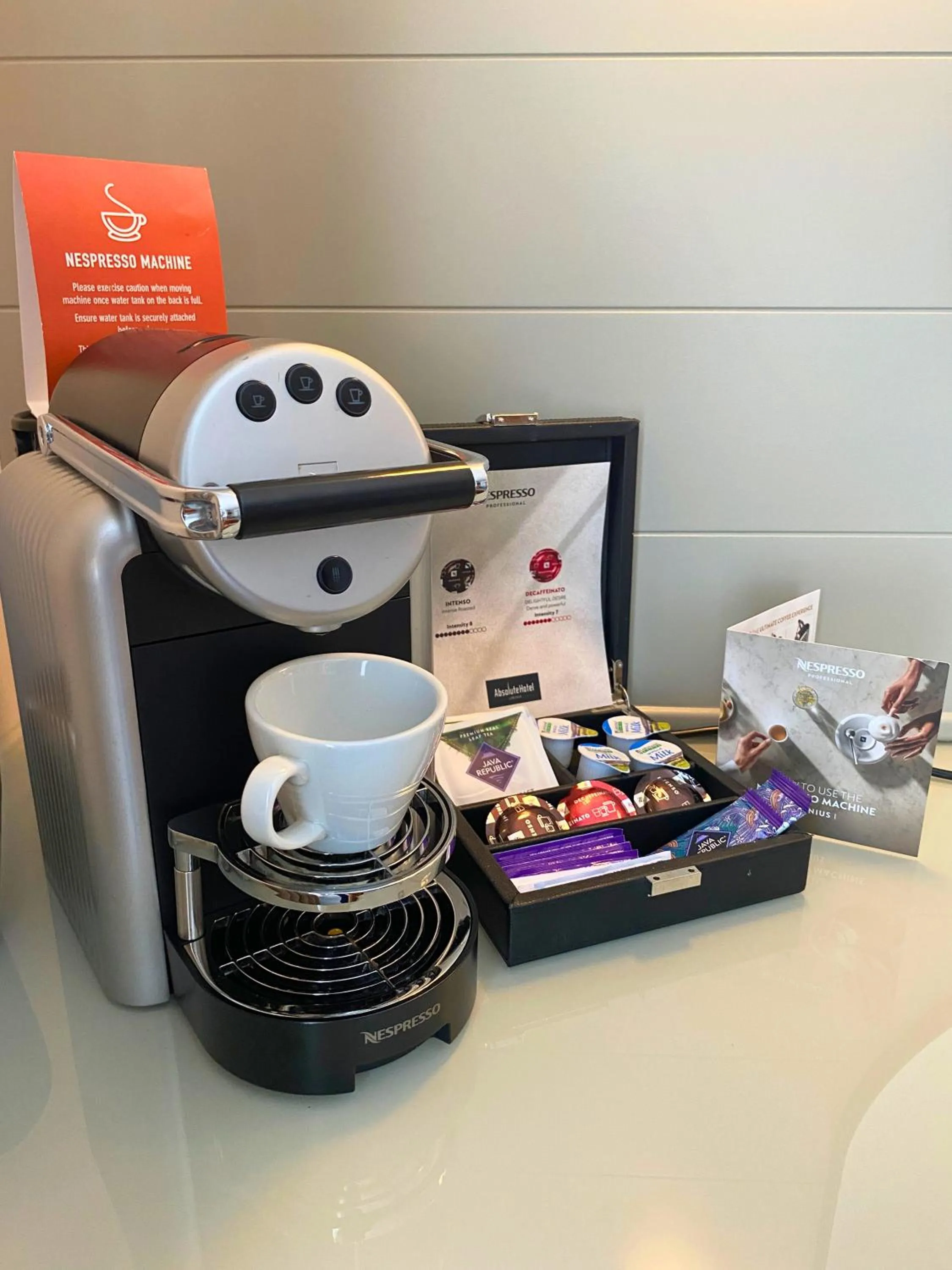 Coffee/tea facilities in Absolute Hotel Limerick