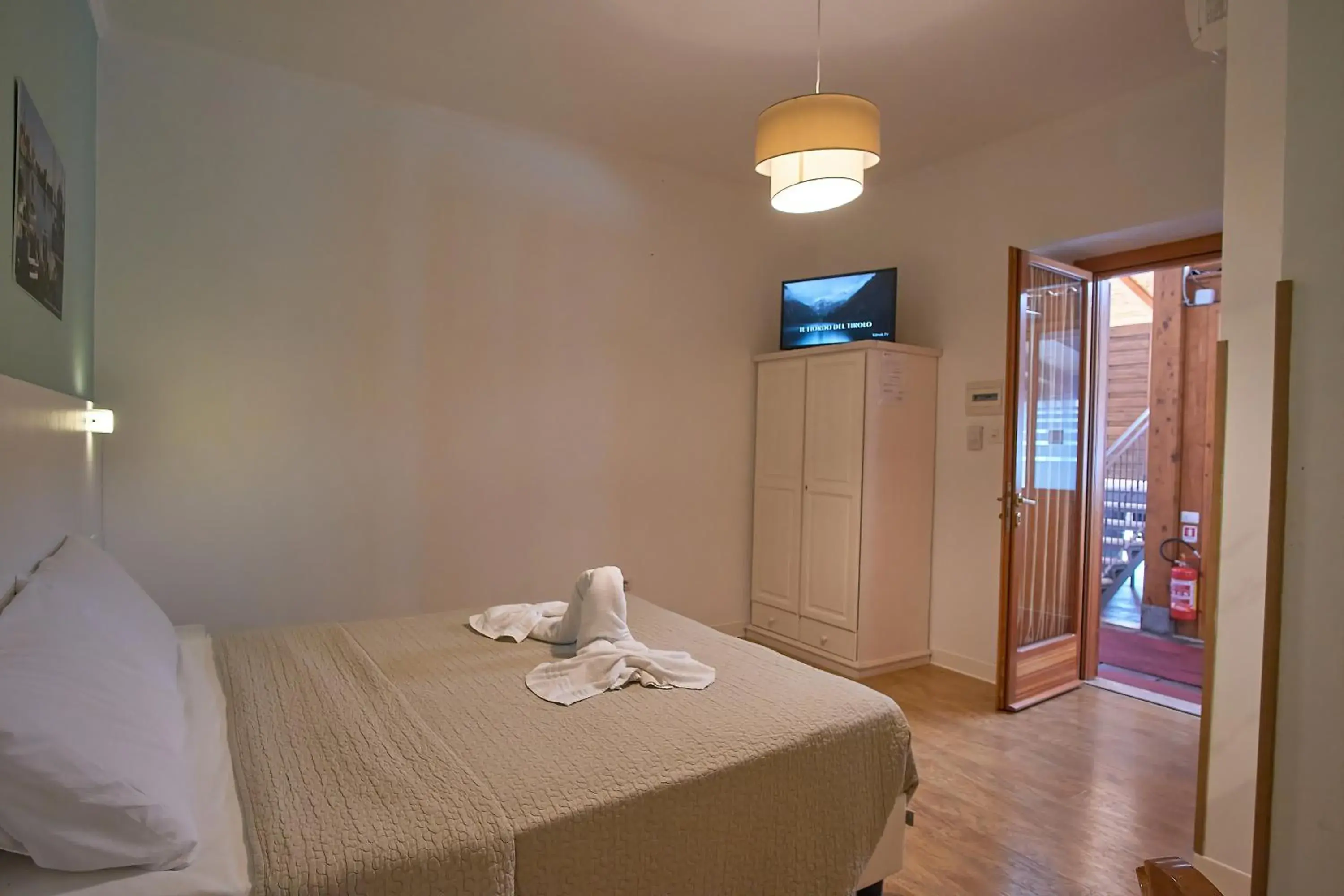 Twin Room with Private Bathroom in Bel Sole Guest House Twin Room with Private Bathroom in Bel Sole Guest House